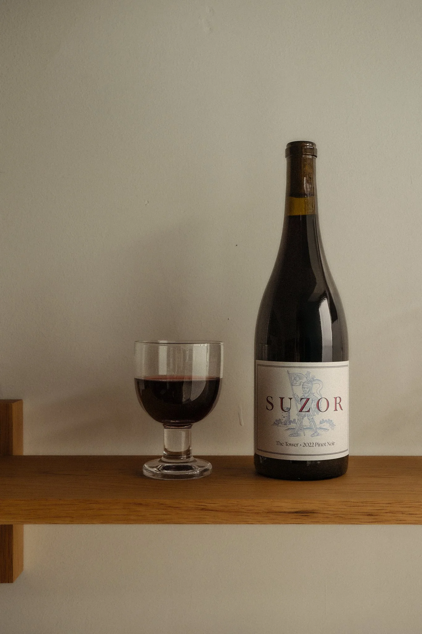 suzor-wines-oregon-tower-pinot-noir-2.jpg