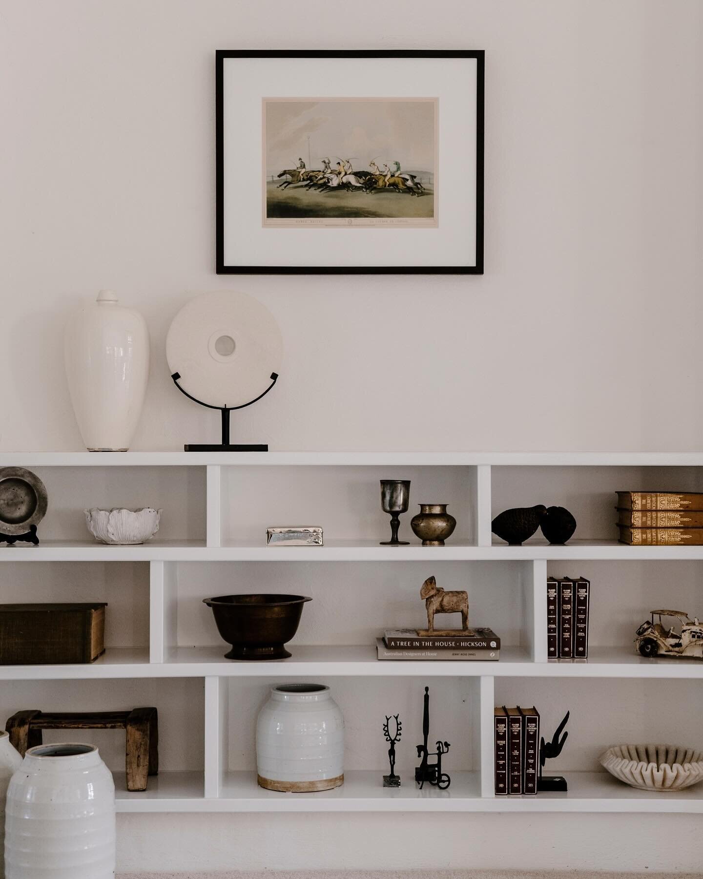 🕯️🪞⁠
It&rsquo;s the final details that really complete a space. Styling is key in providing a full transformation. ⁠
⠀⁠
⠀⁠
〰️⁠
⠀⁠
⁠
#thedesignpaddock⁠
#TDPStyling⁠
#interiordesign⁠
#australianhomes⁠
#australianinteriordesign⁠
#interiorsourcing⁠
#in