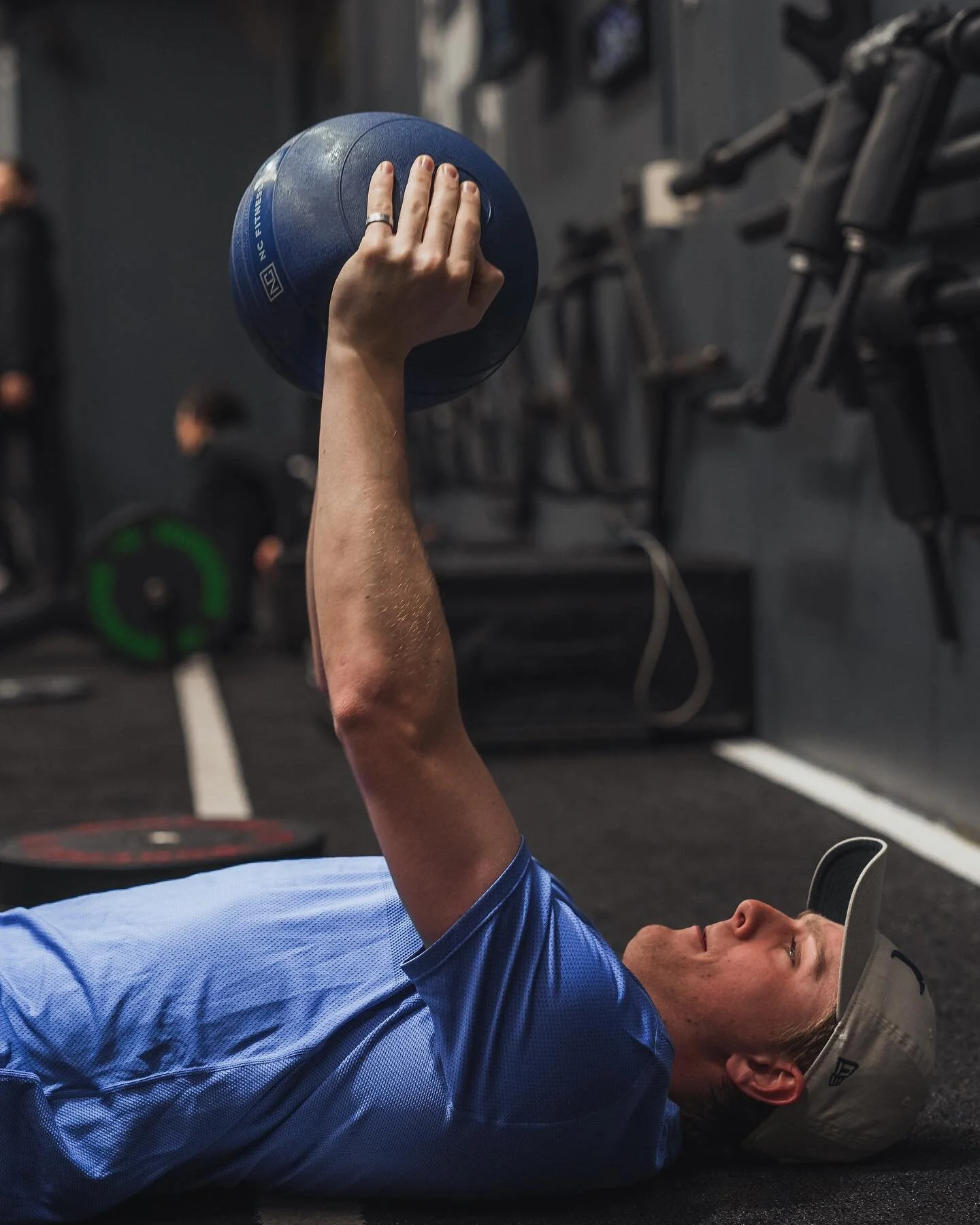 Team, it&rsquo;s Monday tomorrow 🔽

Let&rsquo;s flick the switch and get after it! 

See you in the gym!

@shotbysadler @campbellsteeds @mitch_gillfurness @hassathletic @tjh_performance @isaiahjoseph_ep 

#monday #motivation #letsgo #pumped #gym #he