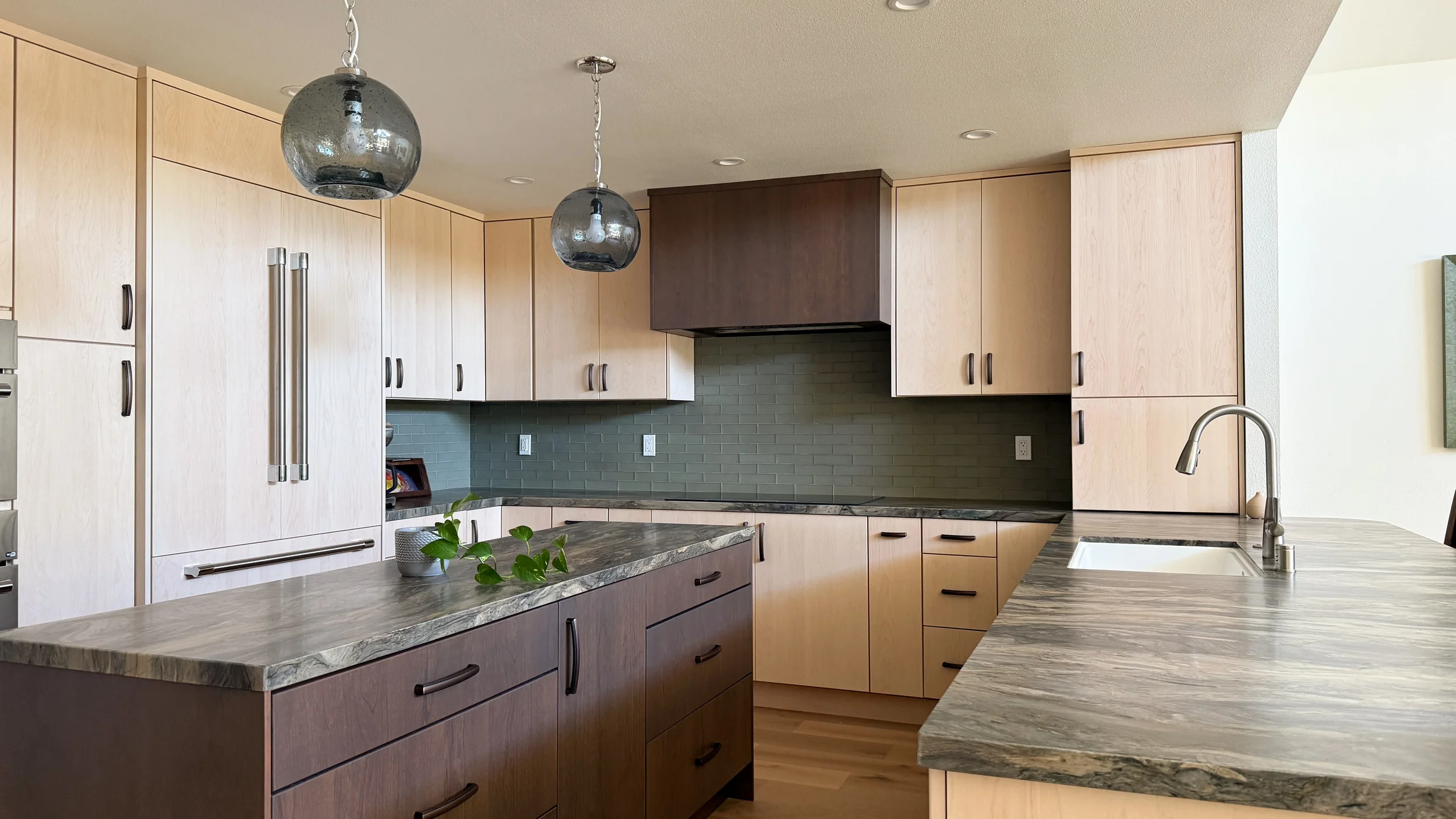 Modern_Walnut_White Oak_by_AS Architecture Inc