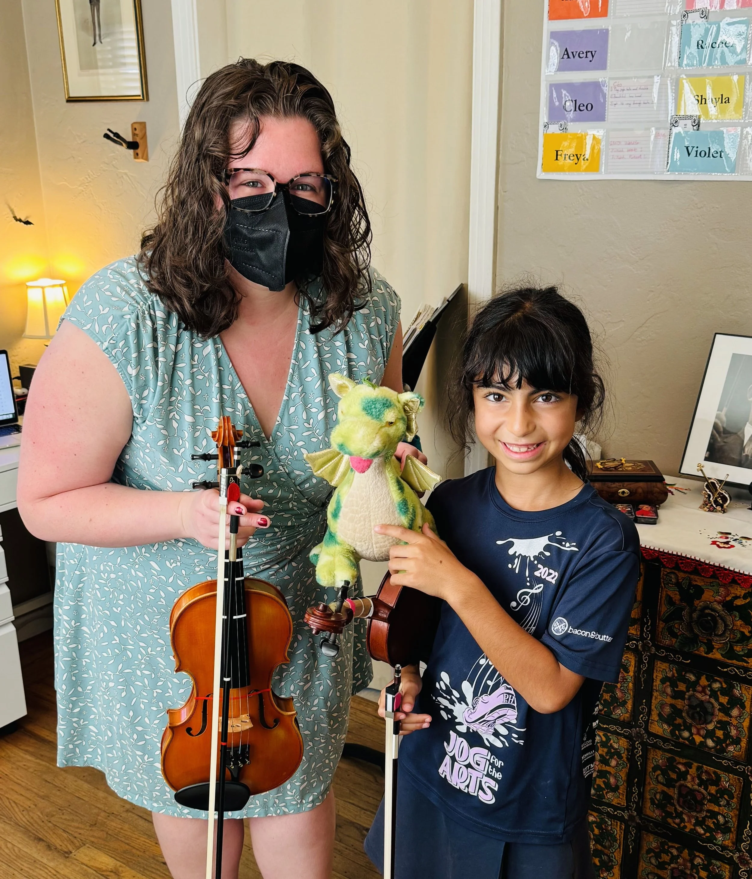 Suzuki Violin School Volume 1 student sharing their private violin lesson at Gallagher Violins with their Phoebe A. Hearst Elementary School class project in East Sacramento