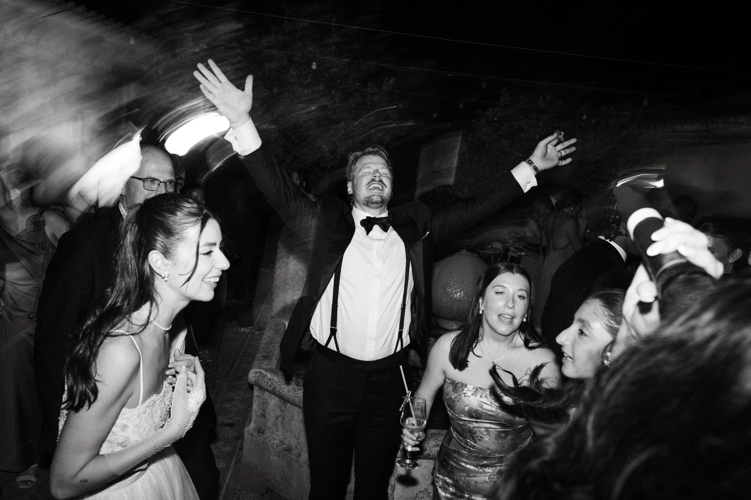 Spain wedding photographer documenting an unforgettable celebration