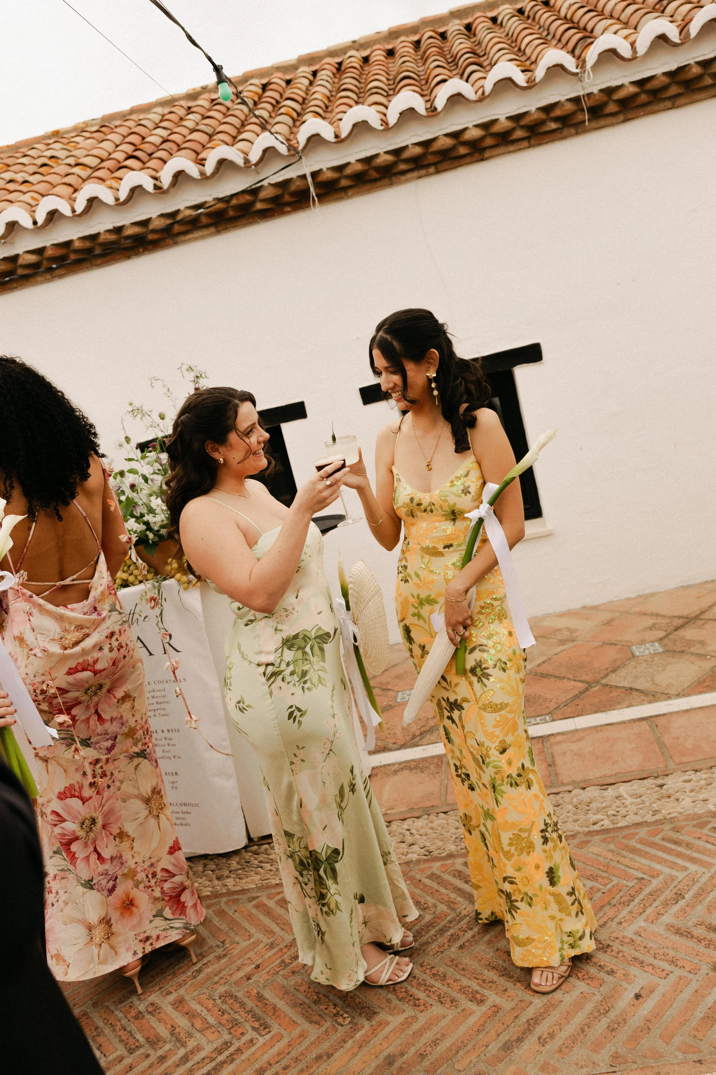 Editorial wedding photographer Spain capturing stylish cocktail moments