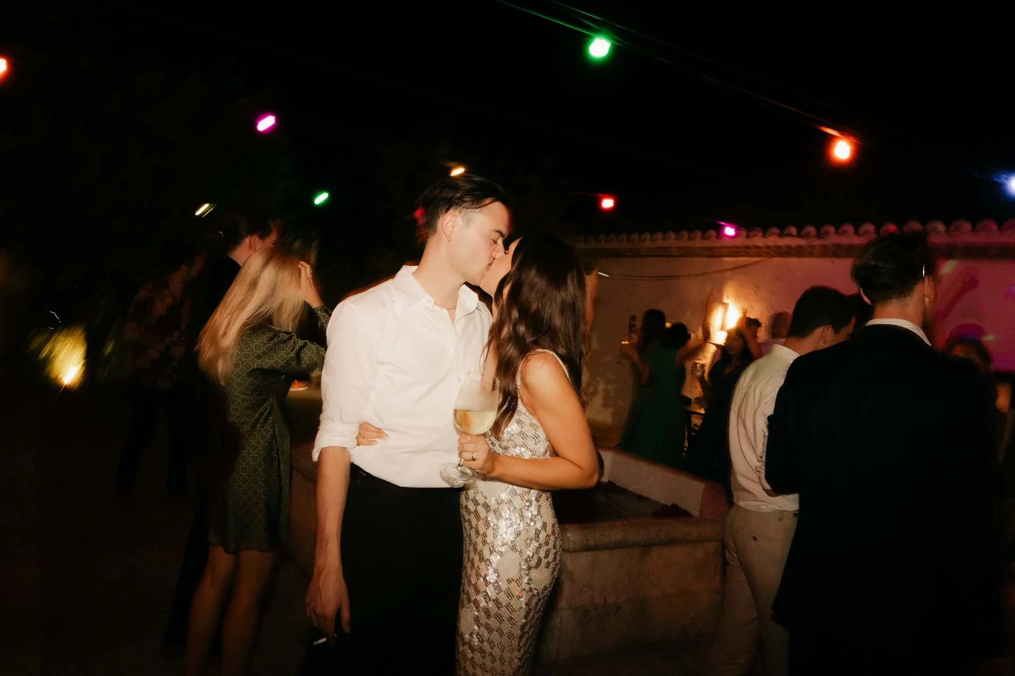 Laid back luxury wedding night where elegance meets unfiltered joy