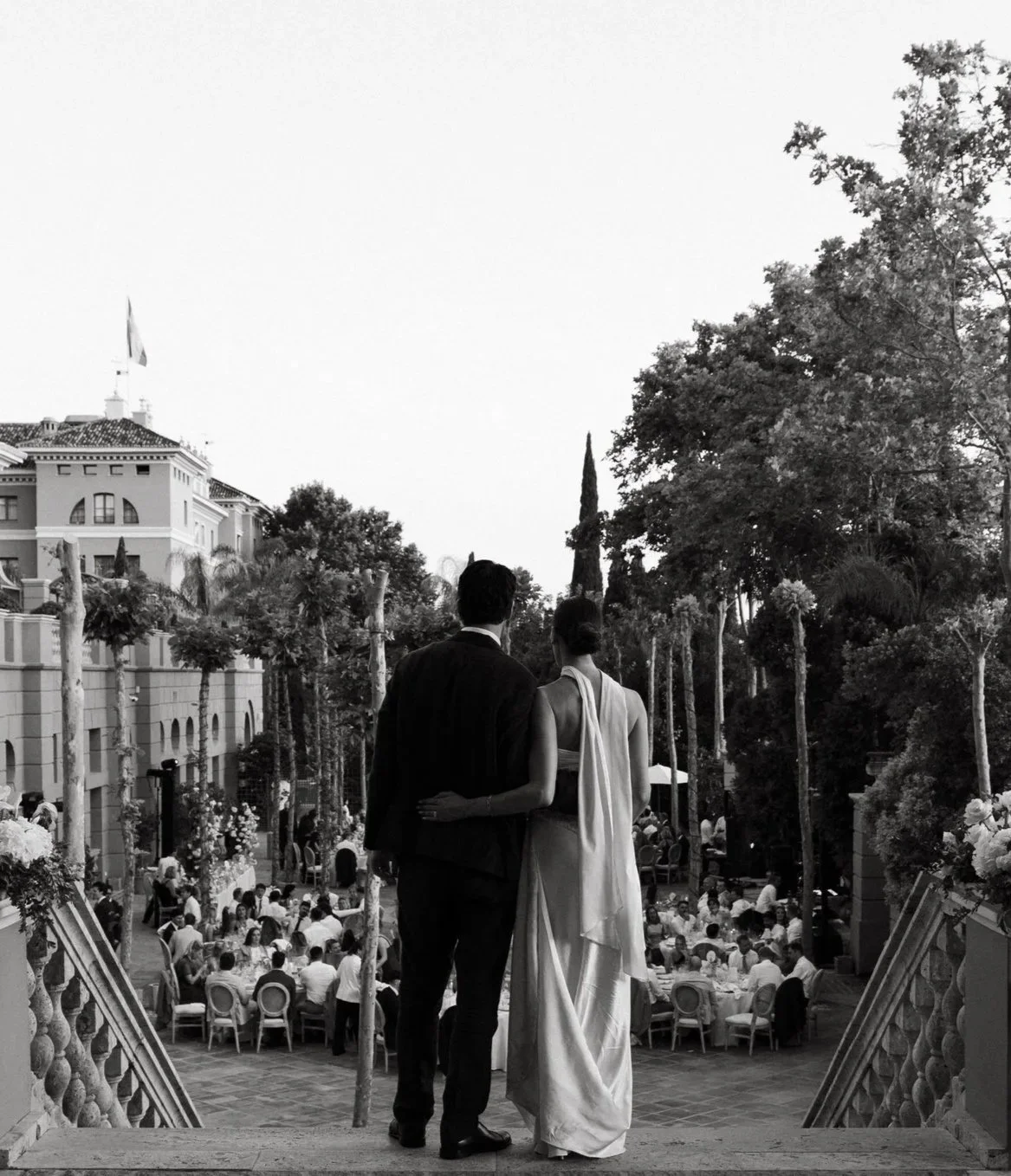 Reception and a couple in Villa Anantara MArbella captured by Spain wedding photographer