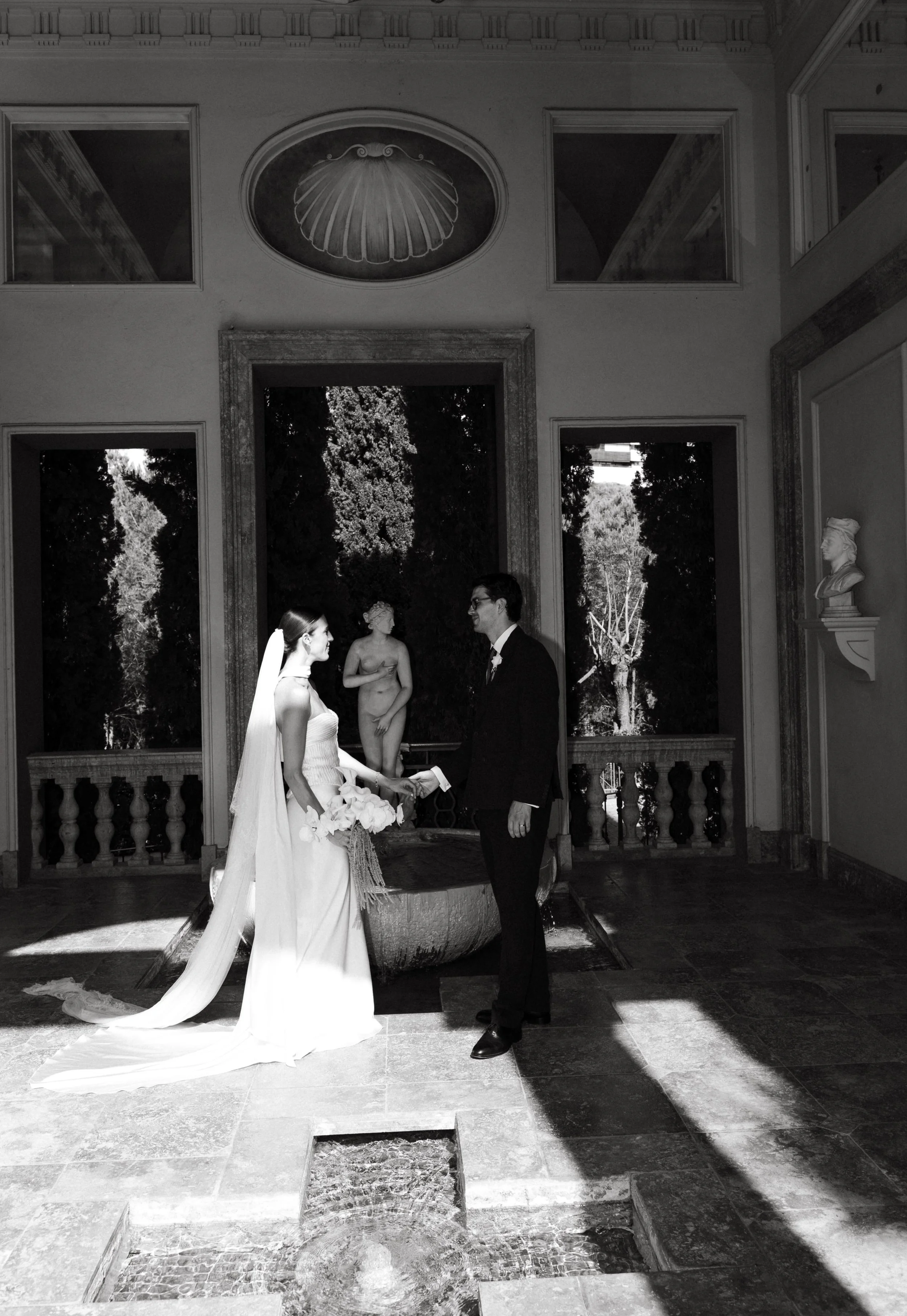 Editorial destination wedding Spain Marbella portraits