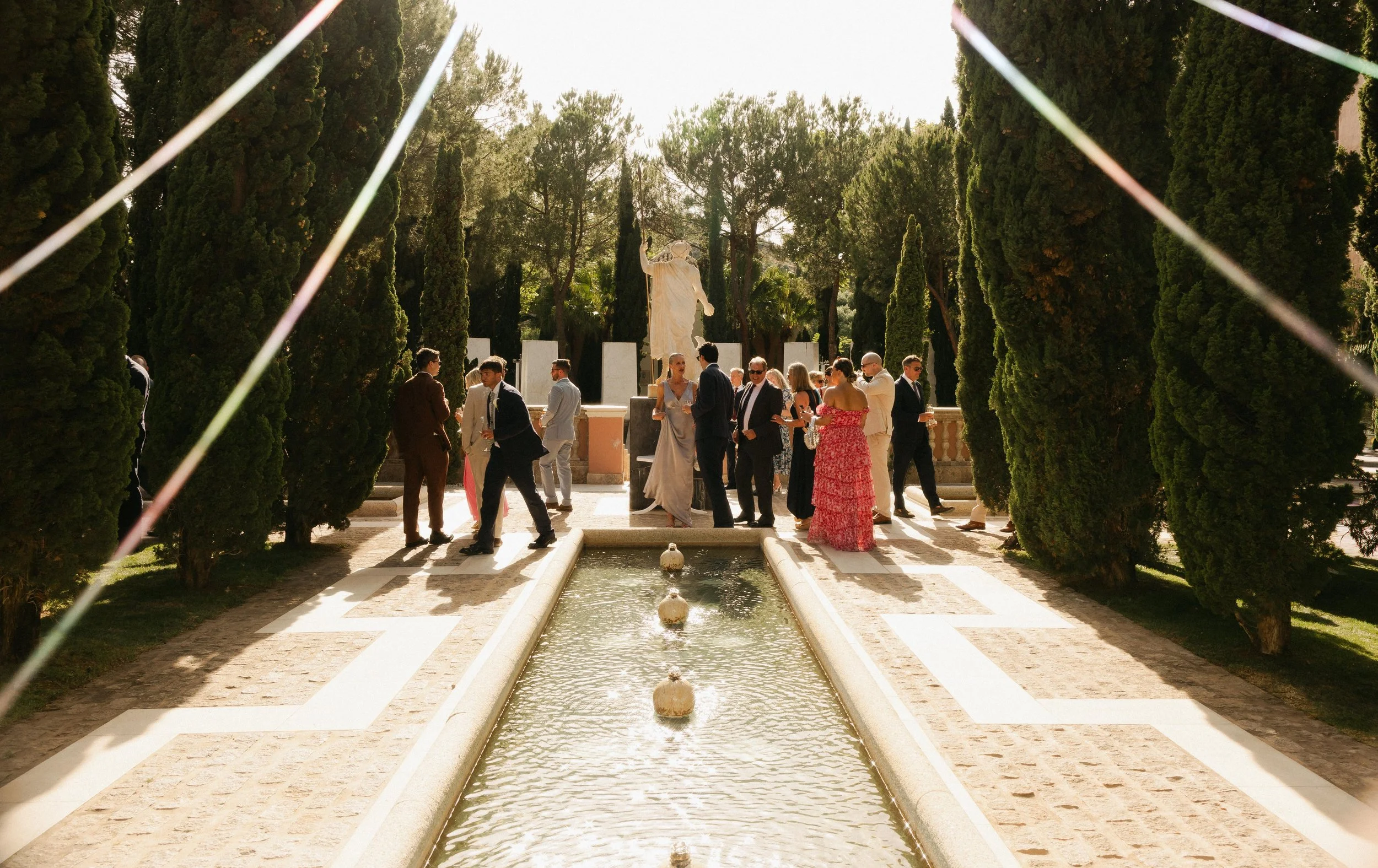 Drinks and conversation Marbella villa wedding Spain cocktail hour