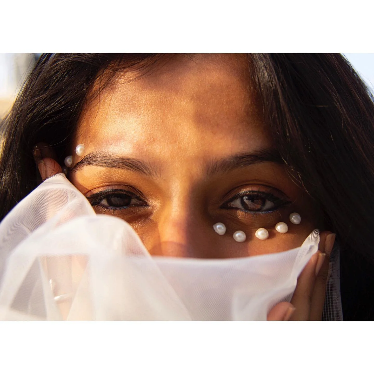 Uncertain clarity 
7th March 2021

#Photography #aesthetic #camera #capture #canon #photooftheday #photographer #fabricphotography #indianeditorial #eye #eyes #shadow #shadowphotography #conceptualphotography #conceptphotography #conceptshoot #fabric