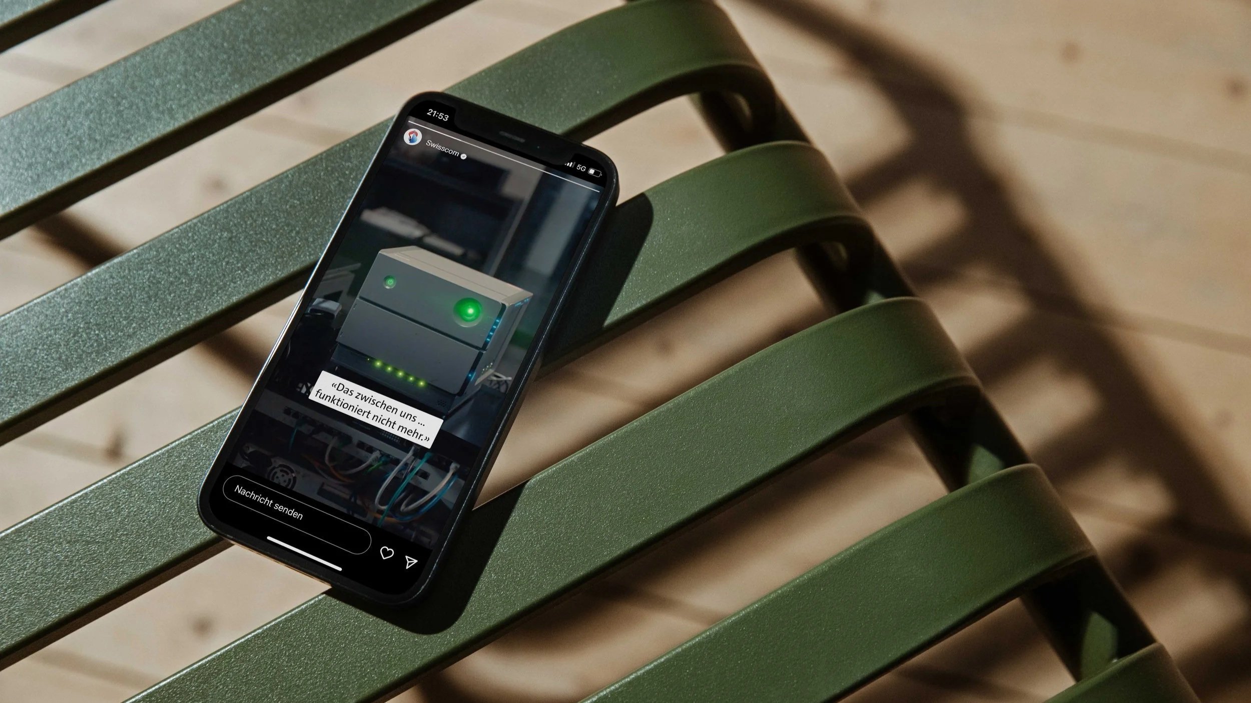 MM_Phone_PH-B-01_SWC_1.jpg