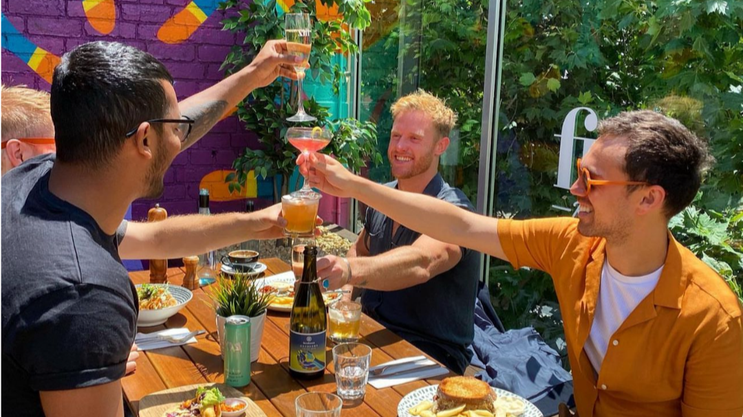 HAPPY HOUR.png