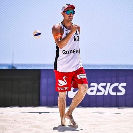 We are so proud to be able to present our first Sideout-ambassador 🤩 Meet Mathias Berntsen, one of Norway&rsquo;s top beach volleyball players, and the brand new representative for our physical training programs 🦾 He is currently a part of the worl