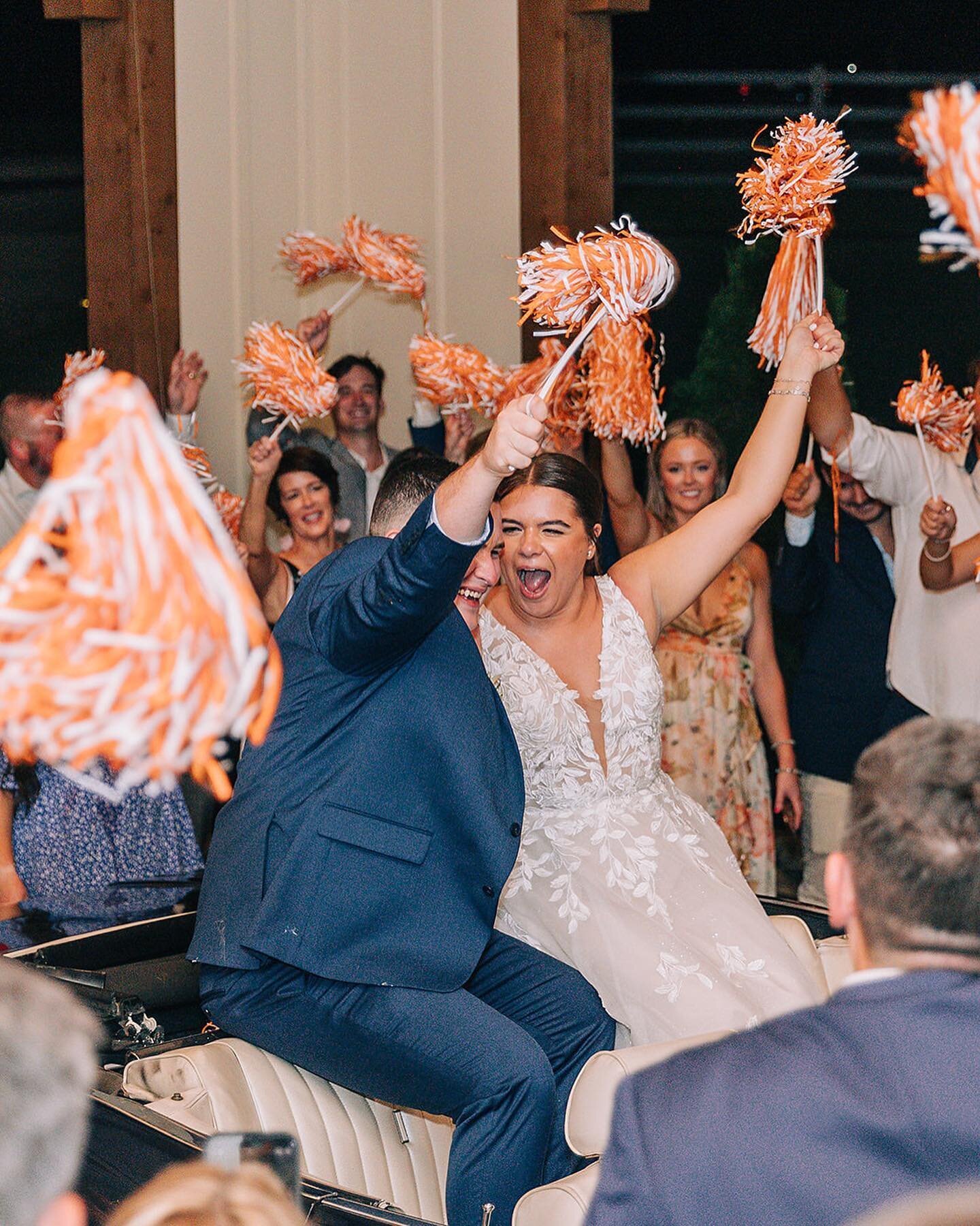 Can&rsquo;t kick off football season without sharing these send off pics from Josh and Emmie&rsquo;s wedding! 🧡🧡 #govols 

Vendors:
@marblegatefarm 
@sayyeswithjessweddings 
@stringofpearlsflowers 
@bsloanphotography 
@godjogle 
@theshutterbirdphot