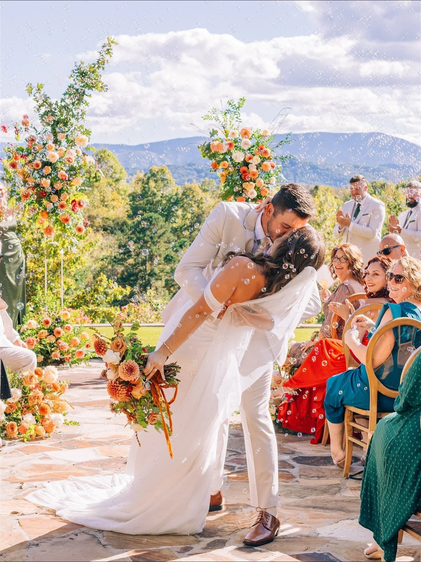 A stunning day celebrating The Domens! ✨

@nicholsheir 
@cara_everlyandco 
@thistleandlaceflorals 
@bsloanphotography 
@birdygrey 
@knoxvillebridalhair 
@cherithbrookebeauty 
@stephengoffentertainment