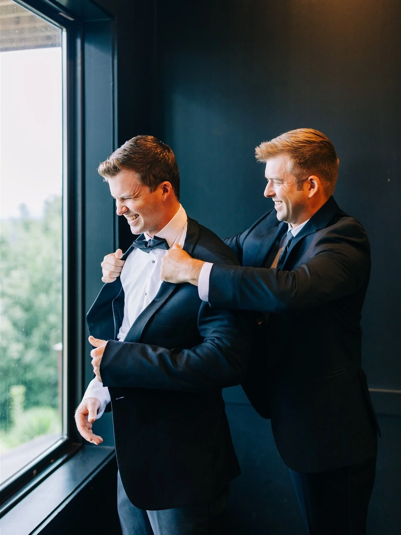 A magical wedding day for Kate and Ian at The Trillium Venue! ✨🤍

Vendors:
@thetrilliumvenue 
@bsloanphotography 
@shopforeverflorals 
@customlovegifts 
@beverly.customlove 
@bangsandblush_ 
@allmixedupcakes 
@ogleentertainment