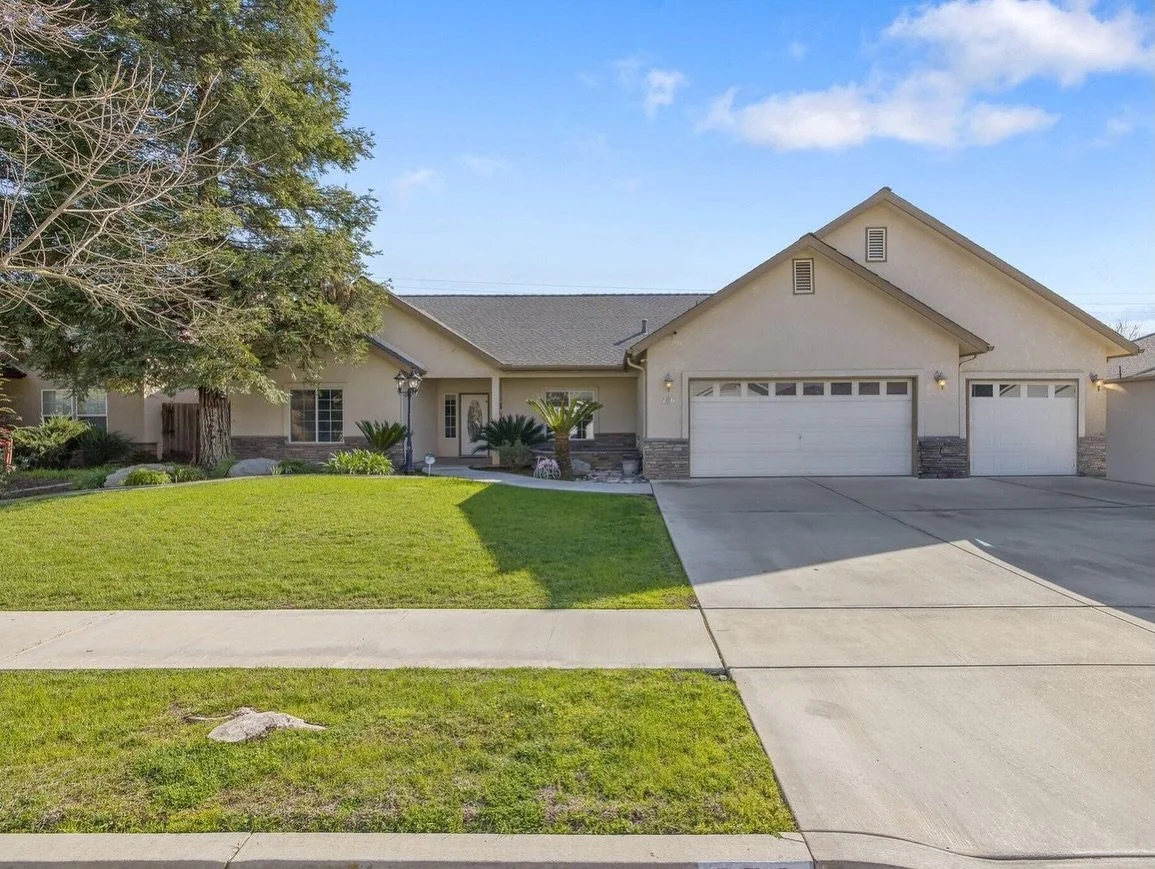 When this buyer called to relocate back to Exeter, she came ready to buy- and within two weeks, we&rsquo;d targeted, negotiated, and closed on the perfect home.

When your reputation does the talking and your preparation backs it up, results follow- 