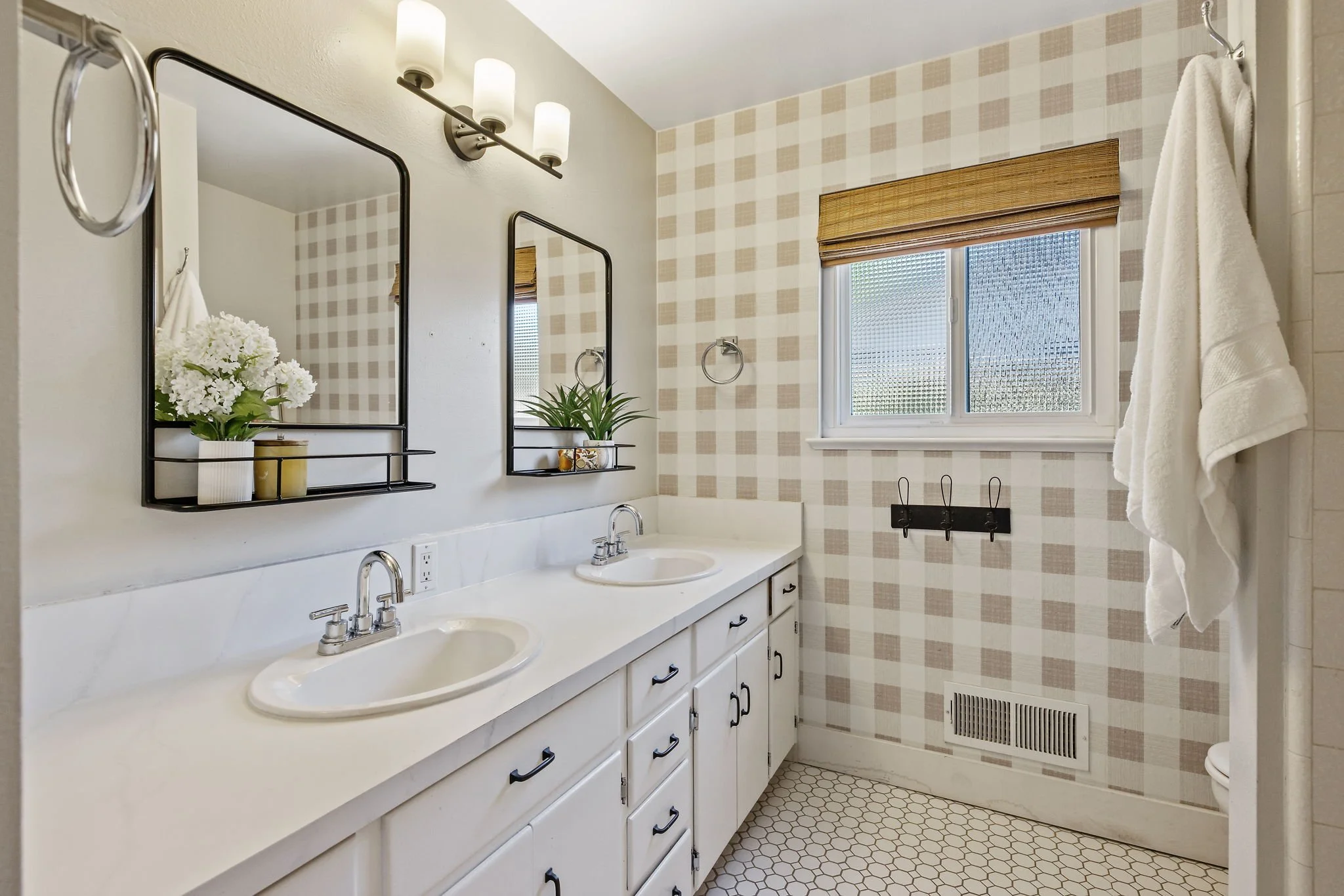 37-web-or-mls-713A1205.jpg