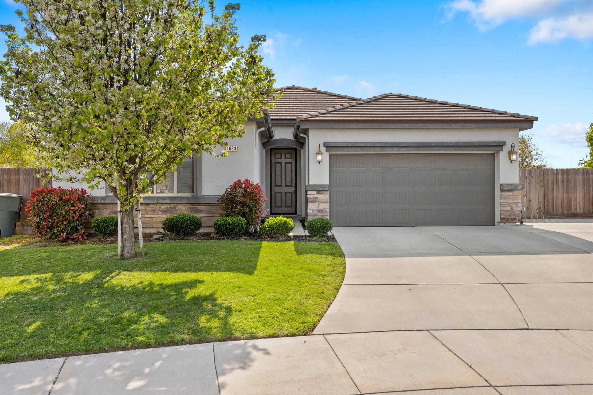 2-web-or-mls-713A8258.jpg