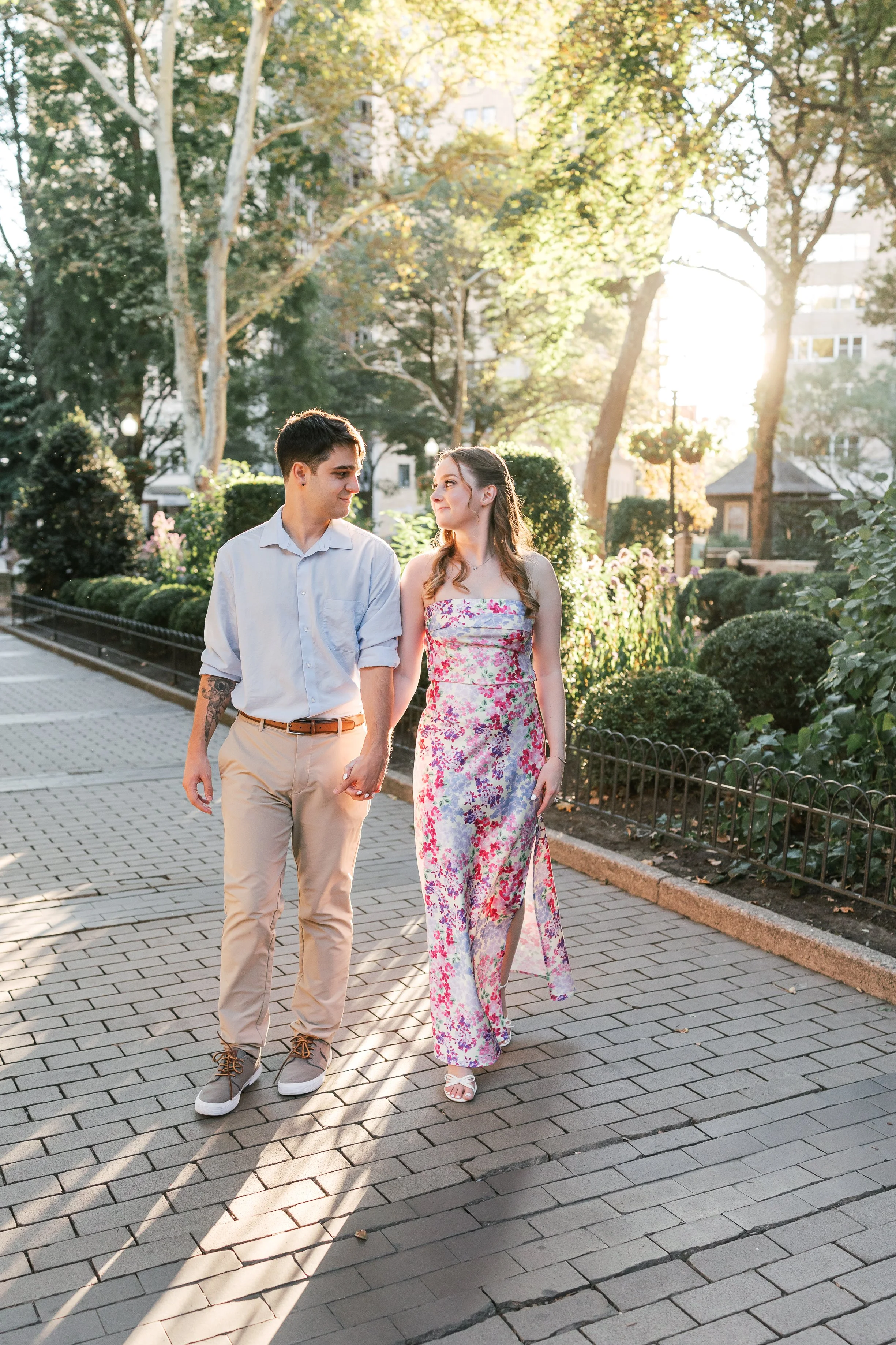 Sydney + Nick’s Rittenhouse Engagement