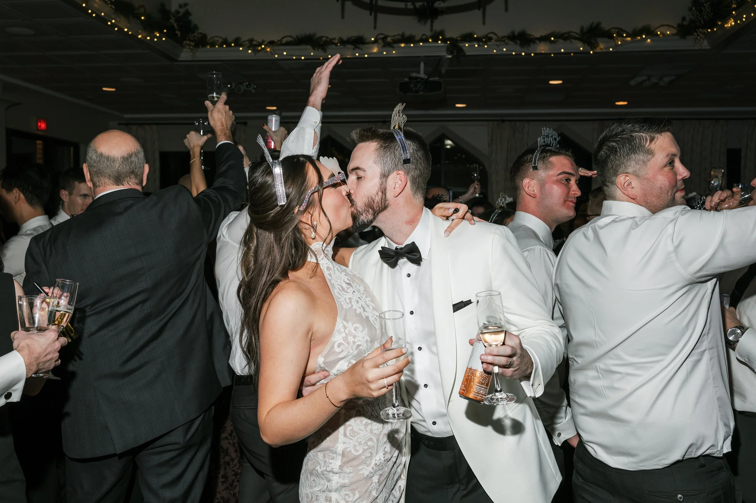 Noelle and Bradley’s NYE Wedding at Aldie Mansion