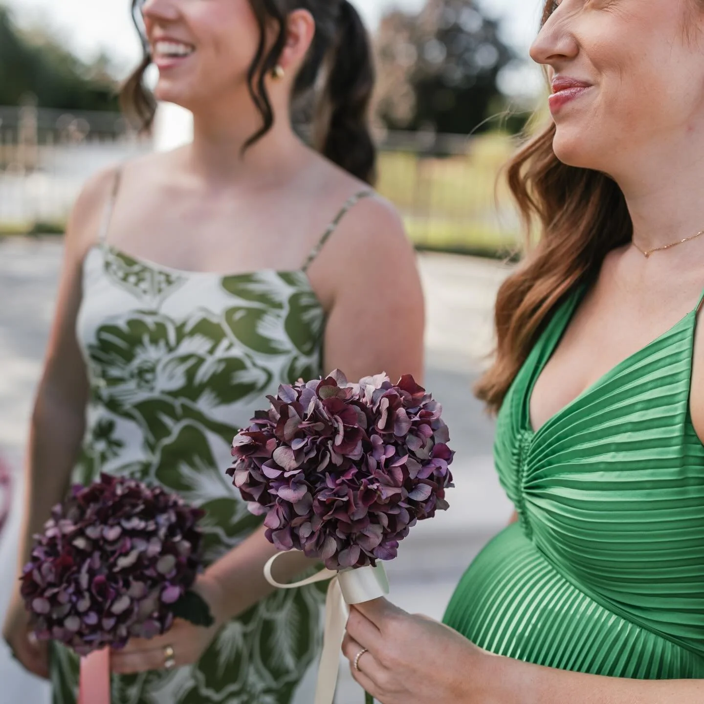 Cocktail hour perfection.. and other slivers of special moments as a second ✨ 
.
.
Loved my time shooting for @rachelpearlman