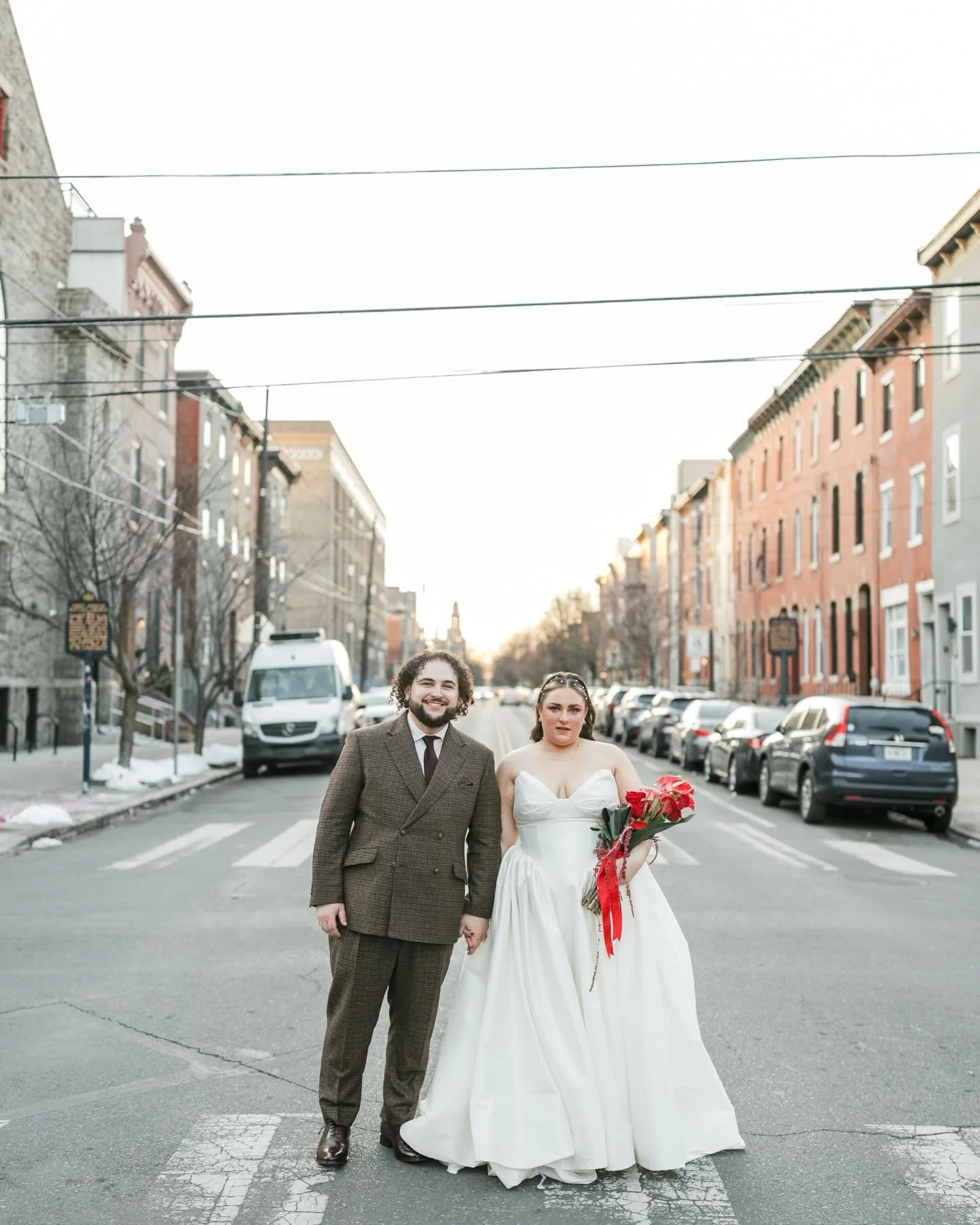 What a VIBE 🔥 Sarah and Kyle, what a fun day!! This is the kind of energy I live for and so here for all the vibrant joy ❤️🩷 
.
.
Venue @thedeaconphl 
Photography @rbetsonphoto_weddings 
Personal Florals @loveblossomsllc 
HMU @luxebeautyco_pa 
Dres