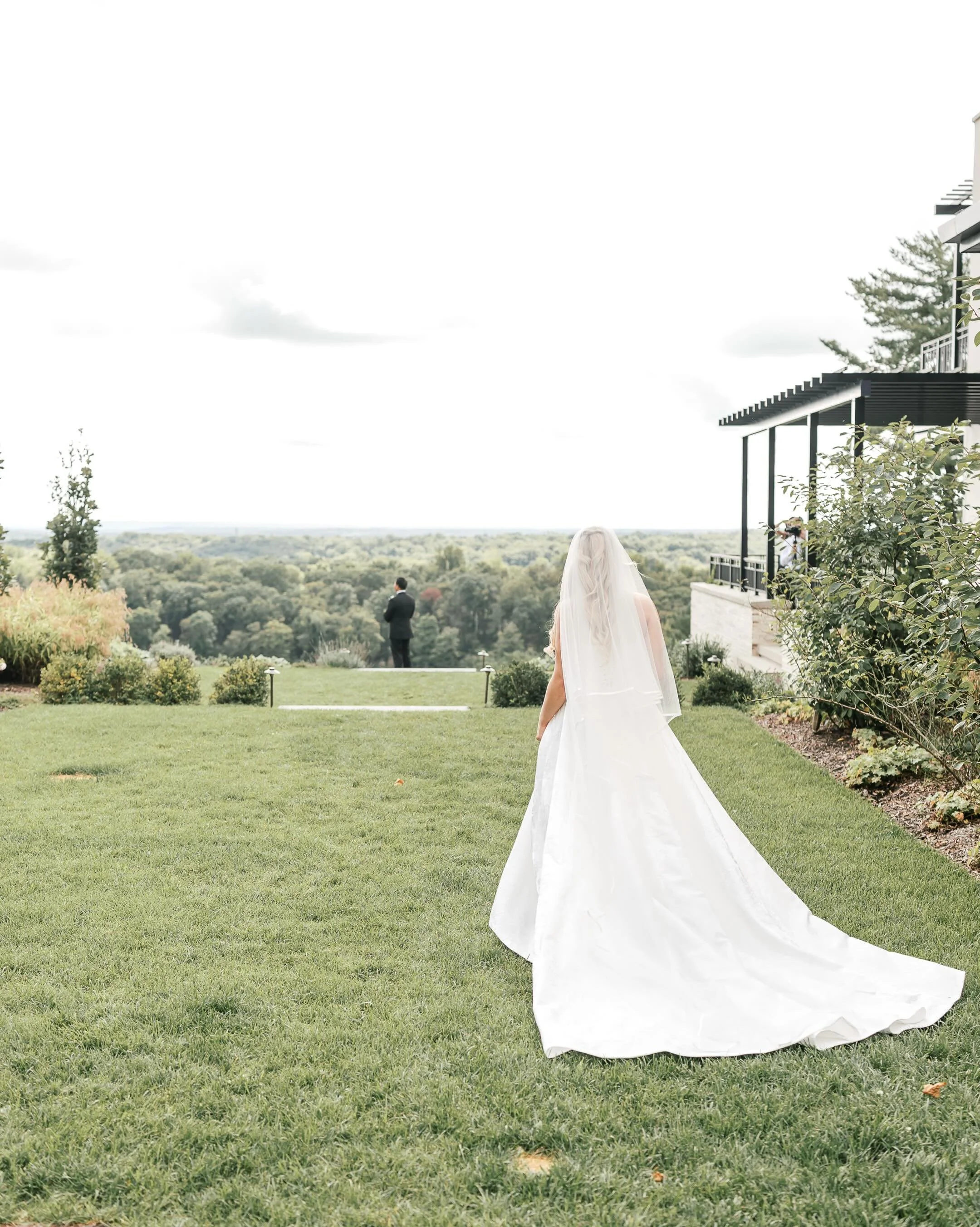 The most epic views, the most epic joy, and the most epic love between two incredible people. ✨

My job never gets old, especially when I get to witness so much joy, connection, and pure love all in one place. Elena and Herman, you two are absolute g
