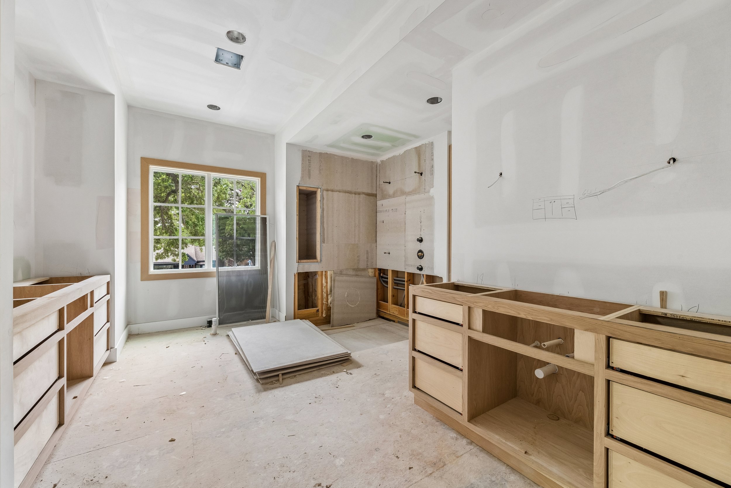 18-42nd W 1050 IMG 318.jpg