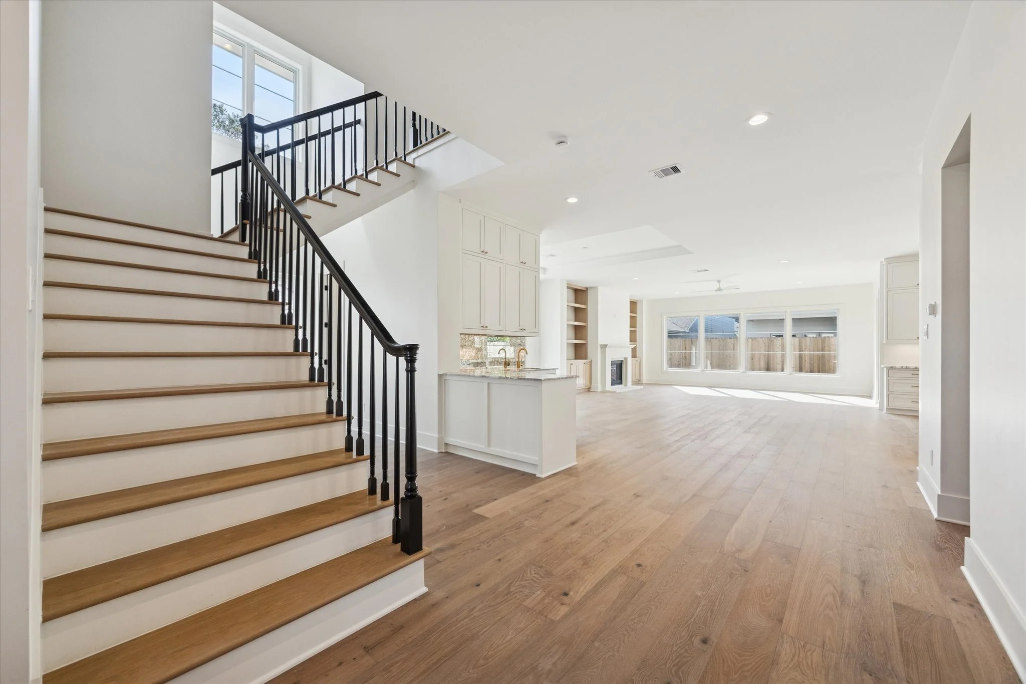 11-Candlelight Ln 1243 IMG 713.jpg