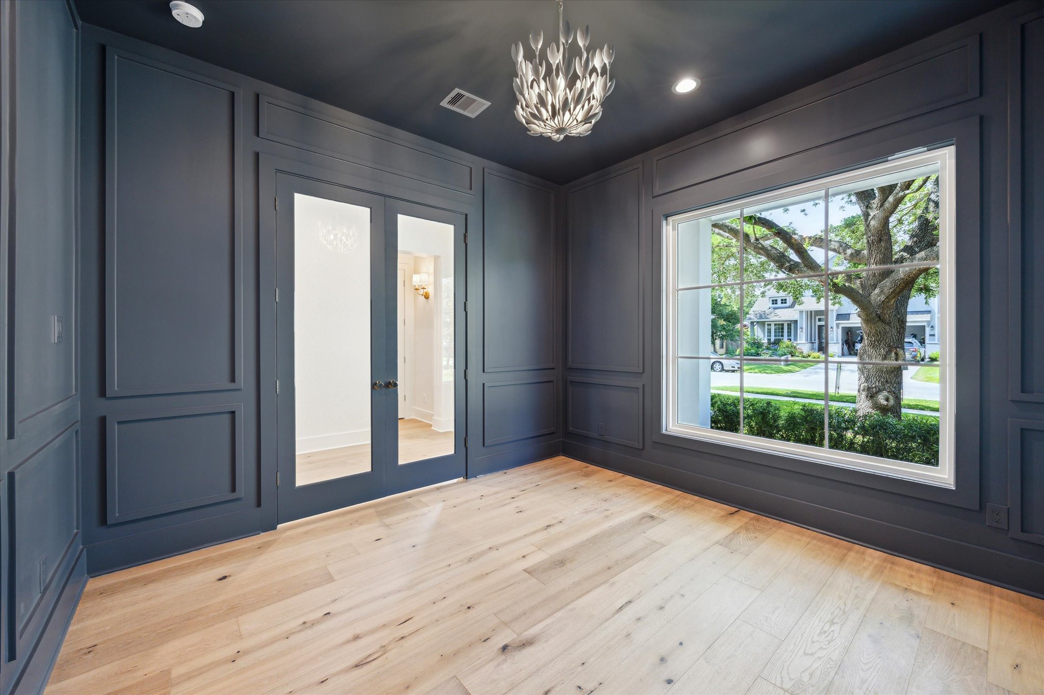 40-Chantilly Ln 1701 IMG 022.jpg