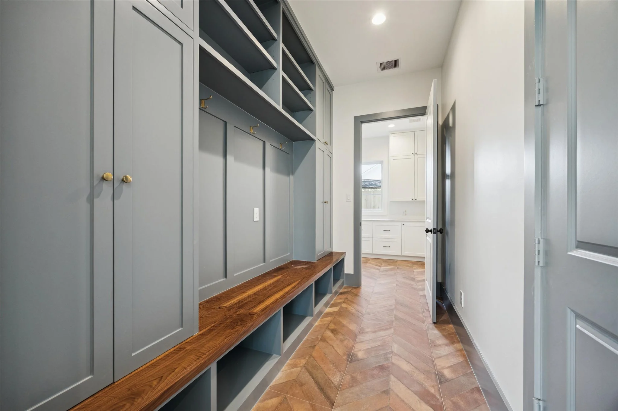 25-Candlelight Ln 1243 IMG 728.jpg