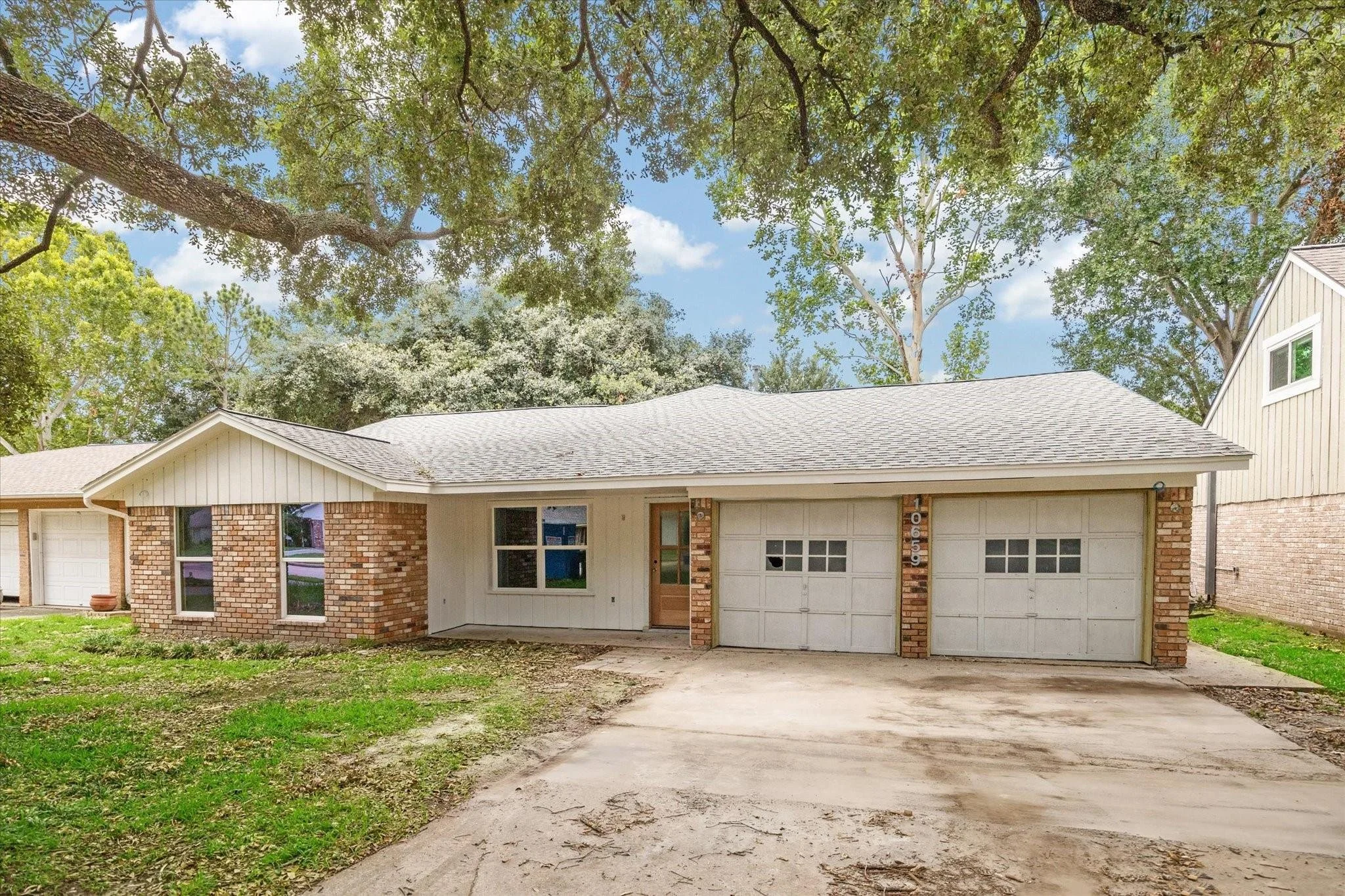 Garden Oaks Homes for Sale — Harvard Homes