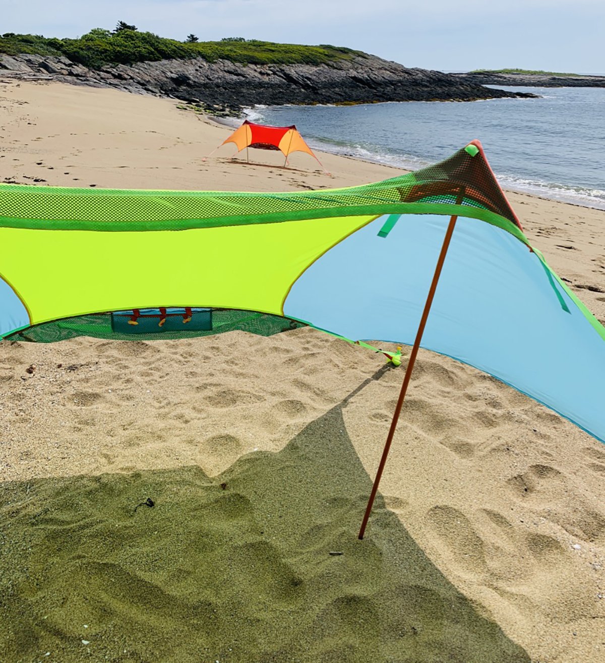 Zinnia Sunshade, portable canopy (2.8 pounds) sun shade accessory