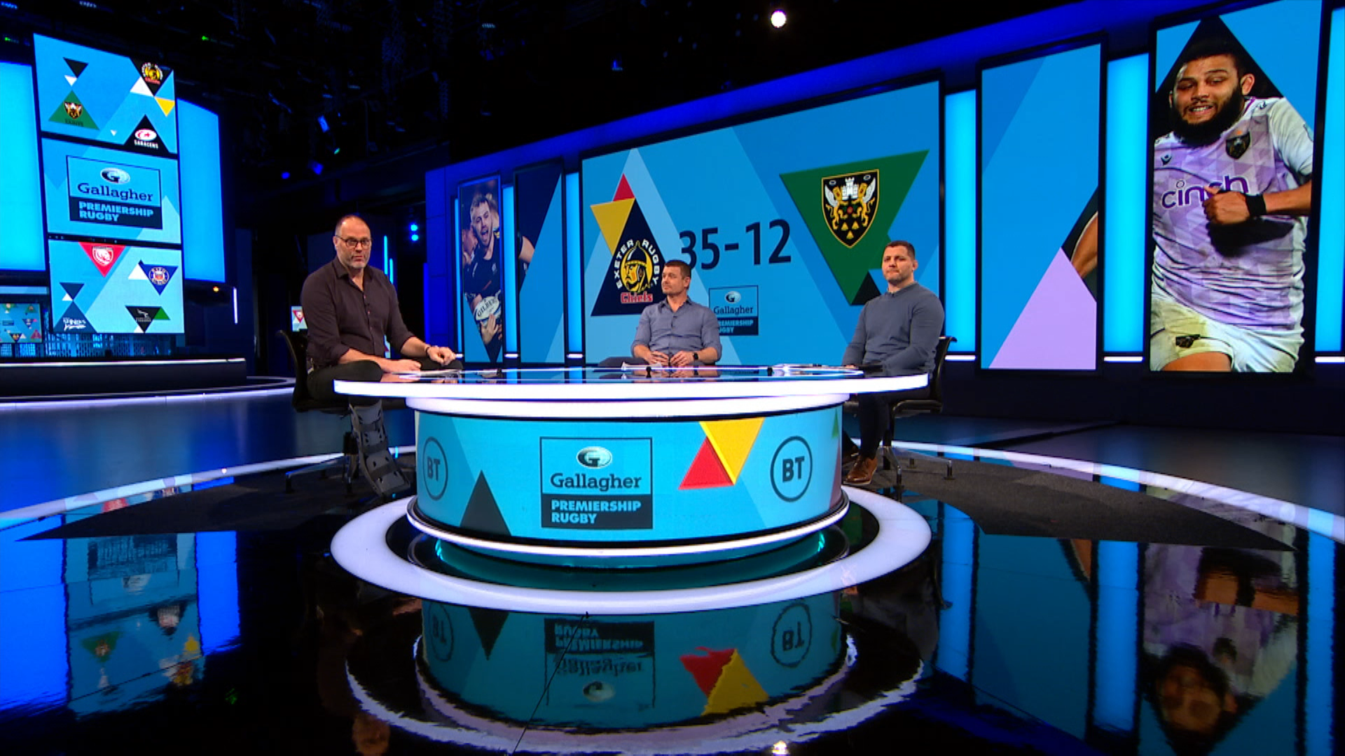 Studio into bumper_012_012 (14-48-26-09).png