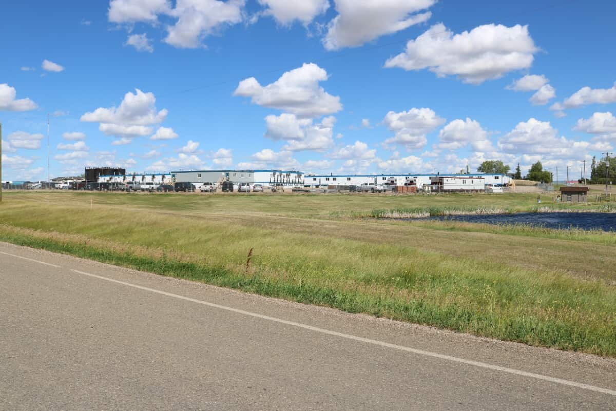 Oyen businesses are benefiting from Keystone XL