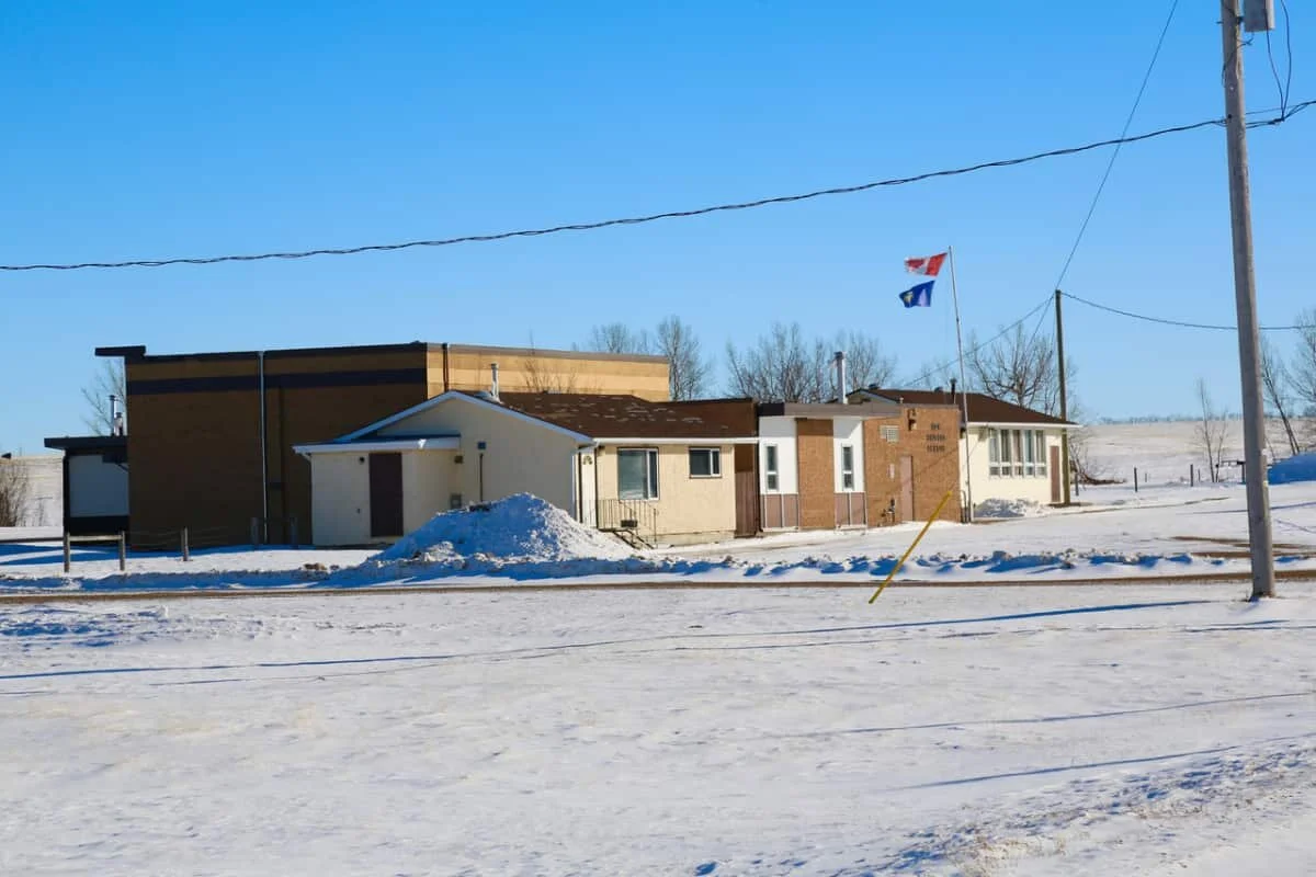 Motion passed for closure of New Brigden School