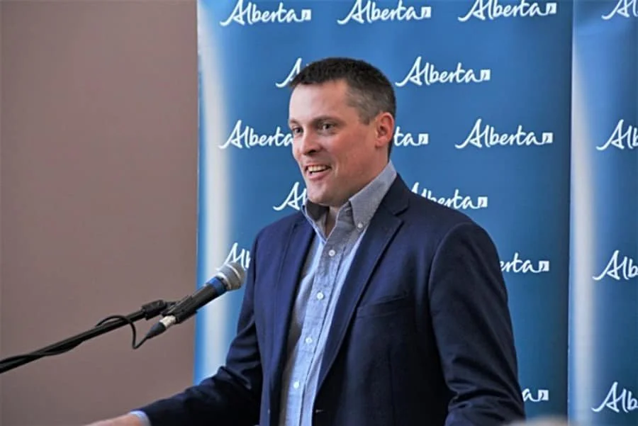 Horner sworn in as Minister of Ag