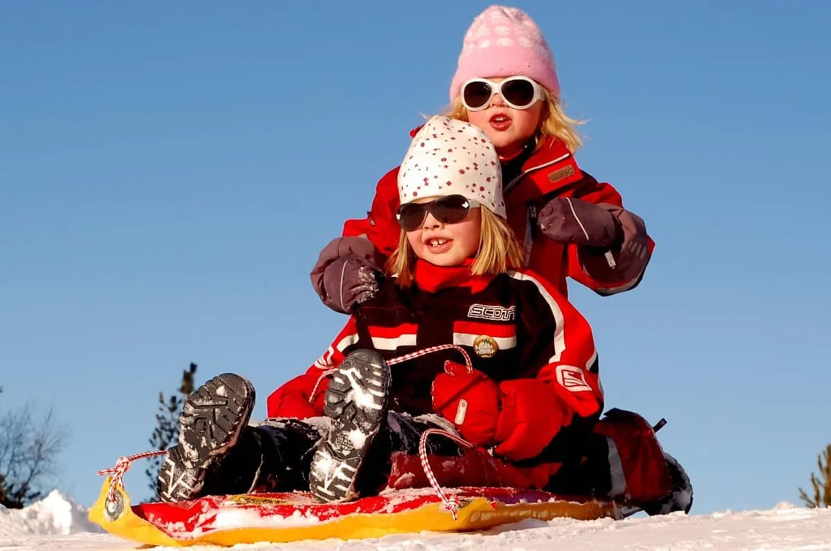 Viva Vitality: Winter Wonderland – Tips for Staying Safe Outside!
