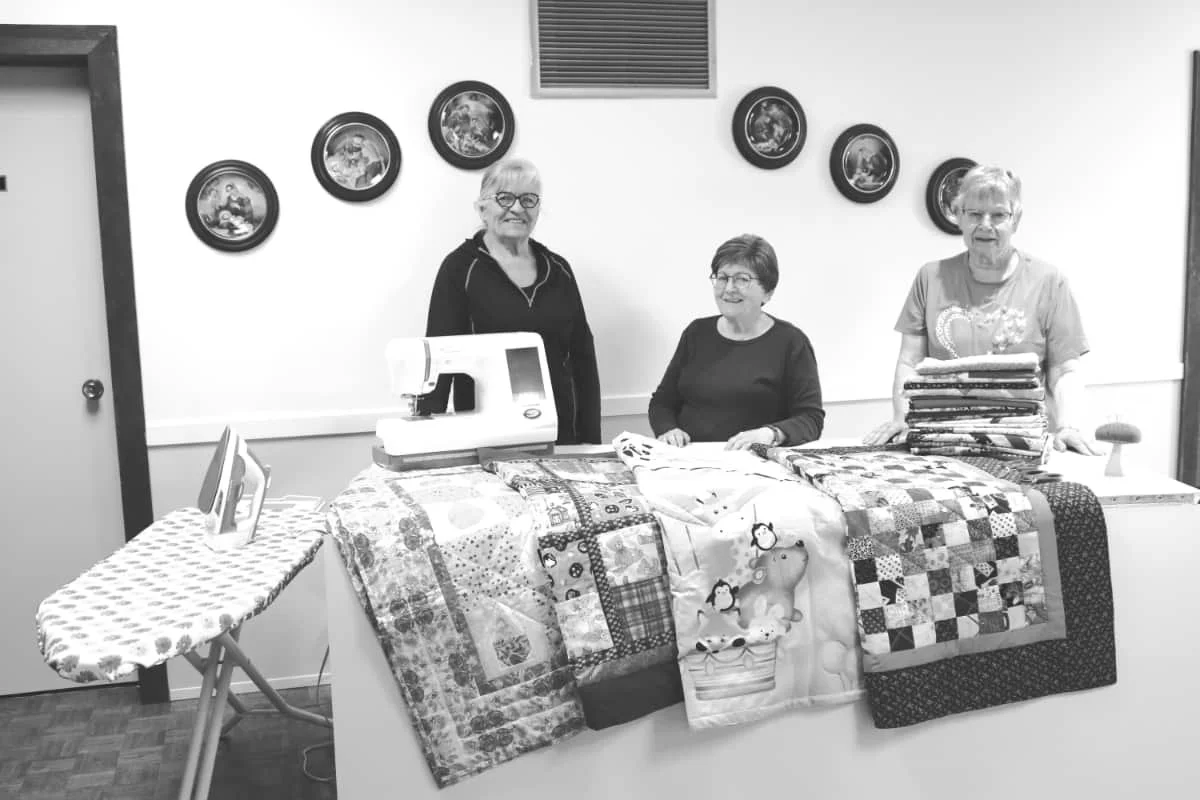 Oyen’s Border Quilters bring warmth, one quilt at a time