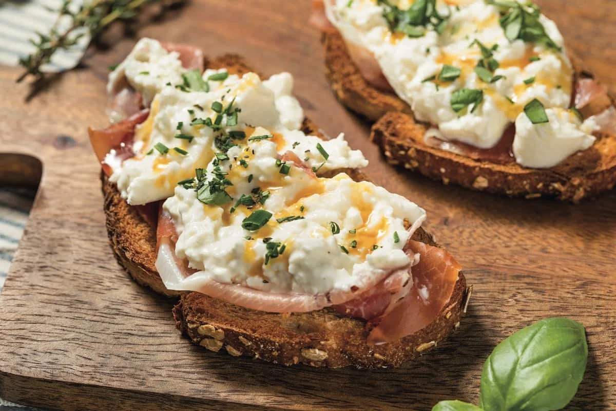 Prosciutto and burrata crostini