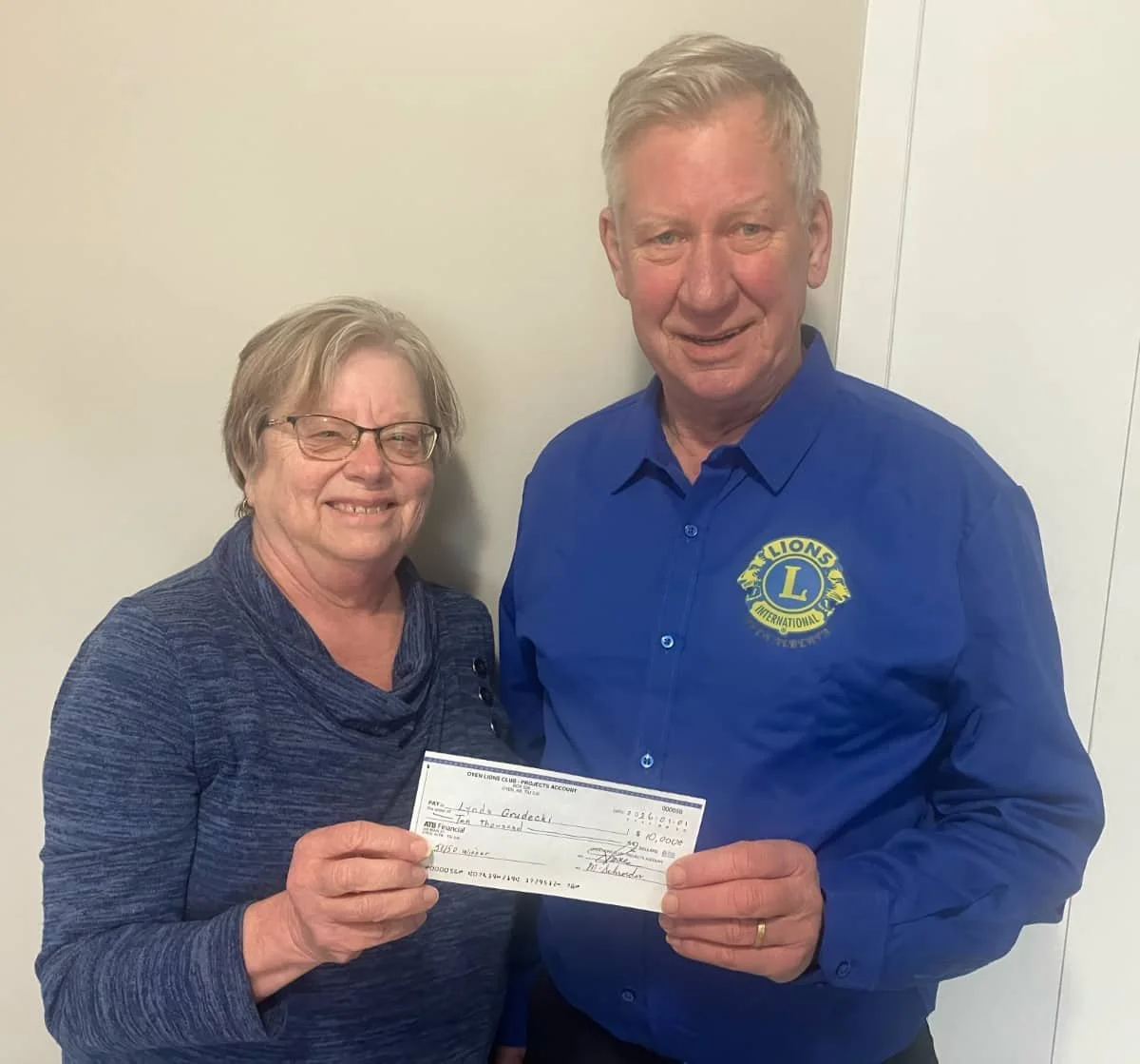 Lynda Grudecki Wins $10,000 Oyen Lions 50/50 Draw