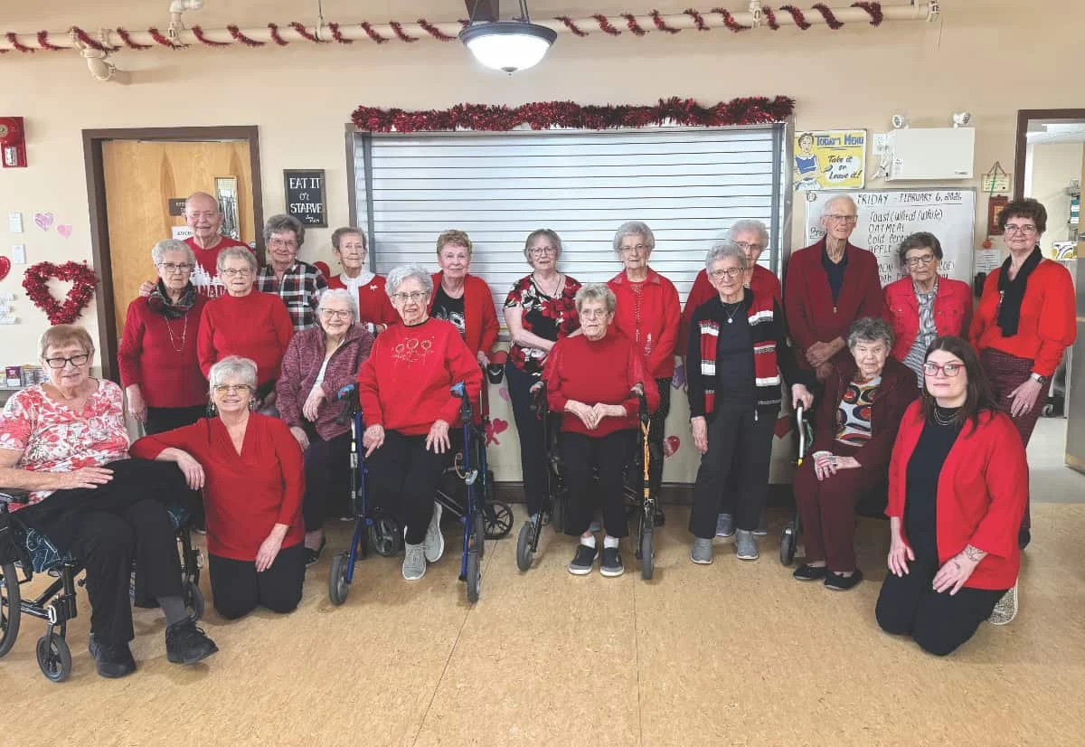 OYEN LODGE: Enjoying warm winter weather