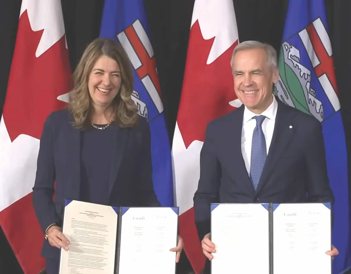 Alberta, Ottawa set 2027 start for west coast oil pipeline