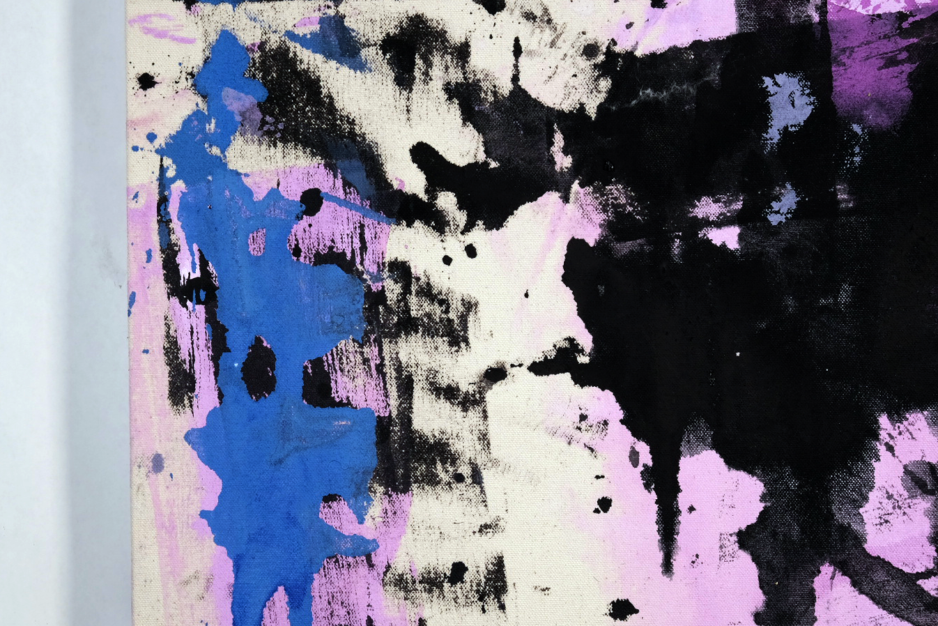 pink-blue-detail-1.png