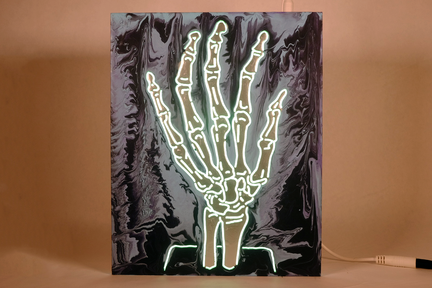 green-hand-plugged-in.png