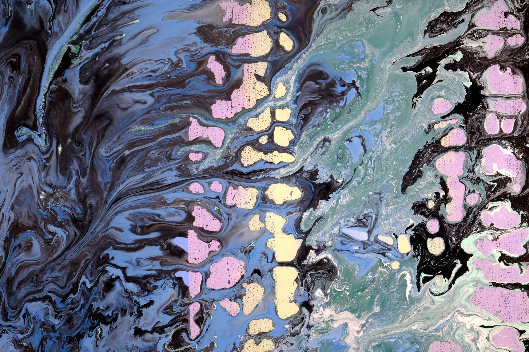 spray-paint-and-pour-detail-1.png