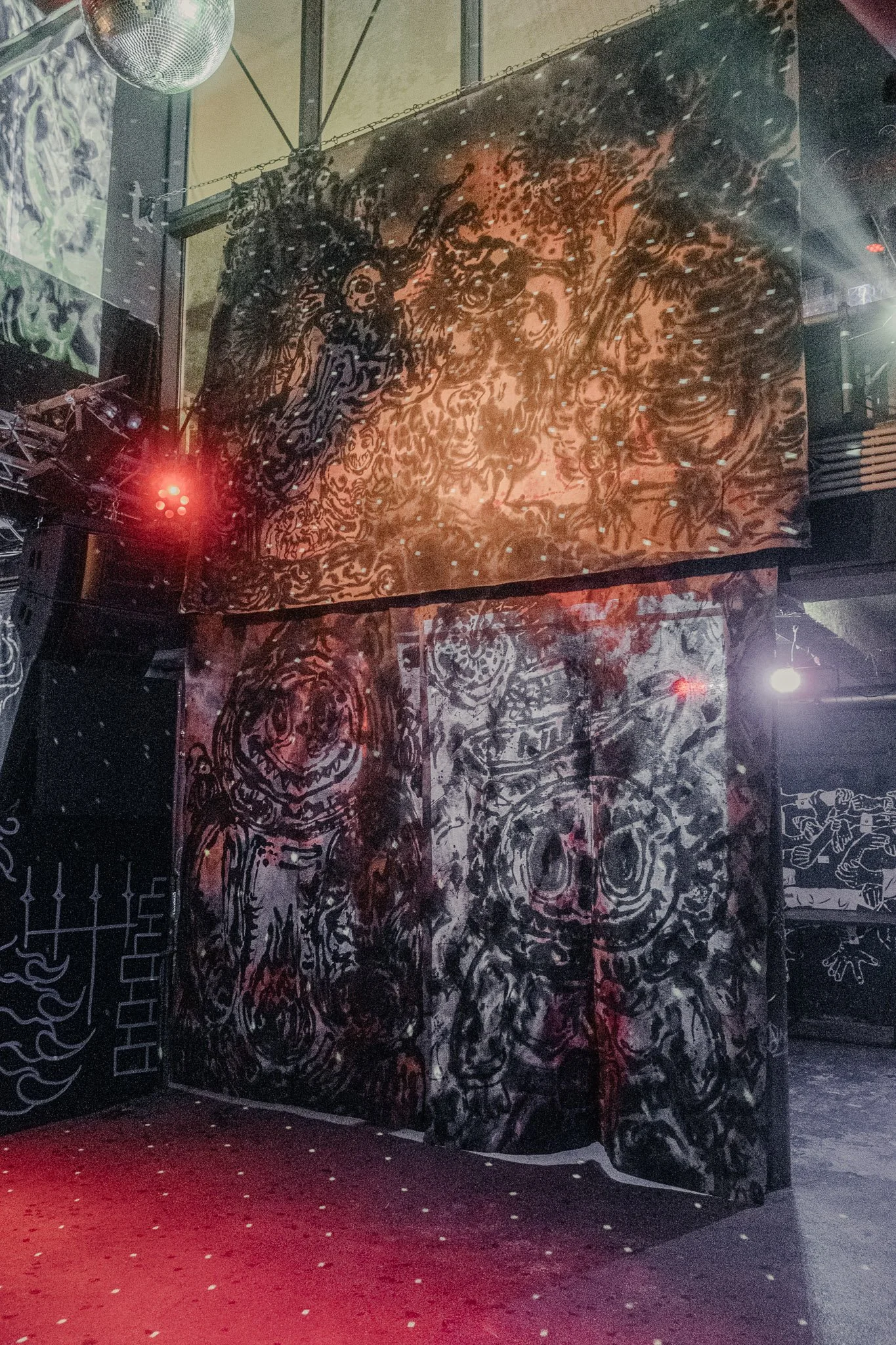 THE_DARKNESS IS COMING 2_flucc_wien_2025_14.jpg