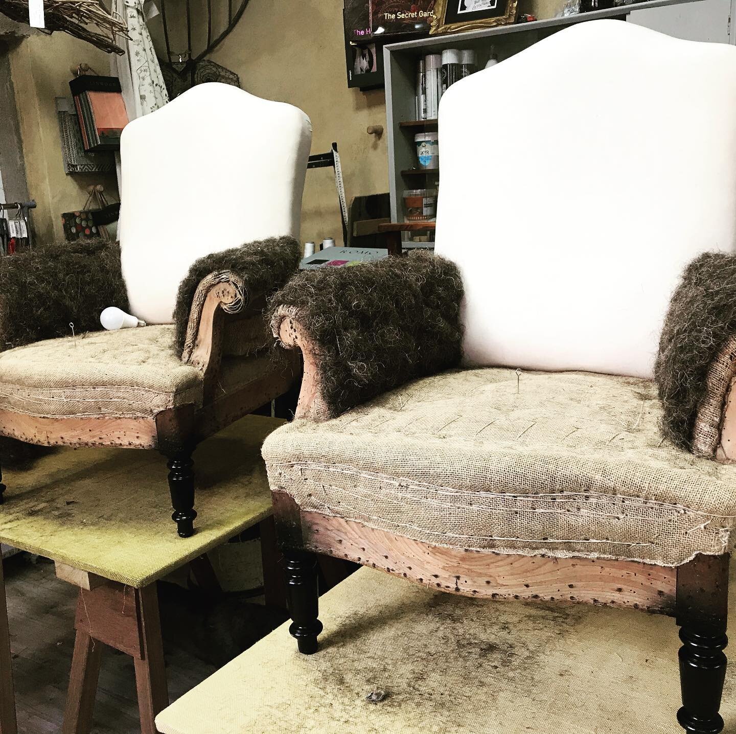 Matching pair of French armchairs on the bench. Came to me with all stitched pads completed. Now to finish with top stuffing and calico ready for the top cloth supplied by @strawberryfieldsfabrics #traditionalupholstery #upholstery #traditionaluphols