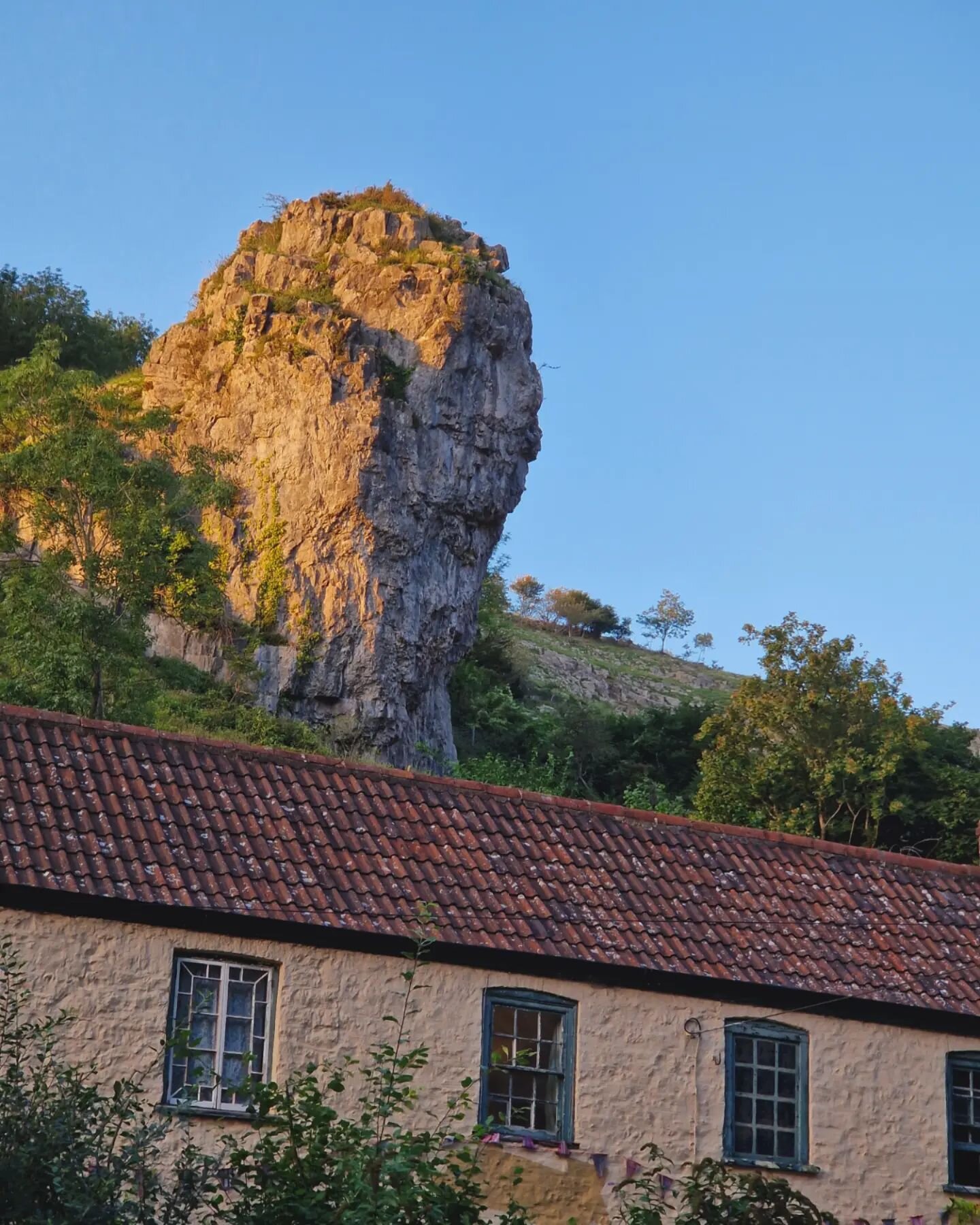 Summer might officially be over, and the crowds in the gorge have gone back home, but we're getting the best weather we've had since June as we head slowly into autumn. Here's Lion Rock (you might need to squint) looking splendid in the evening sun, 