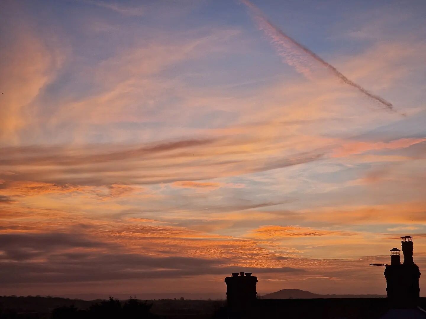 Ahh winter sunsets from the top of the house, how wonderful you are.