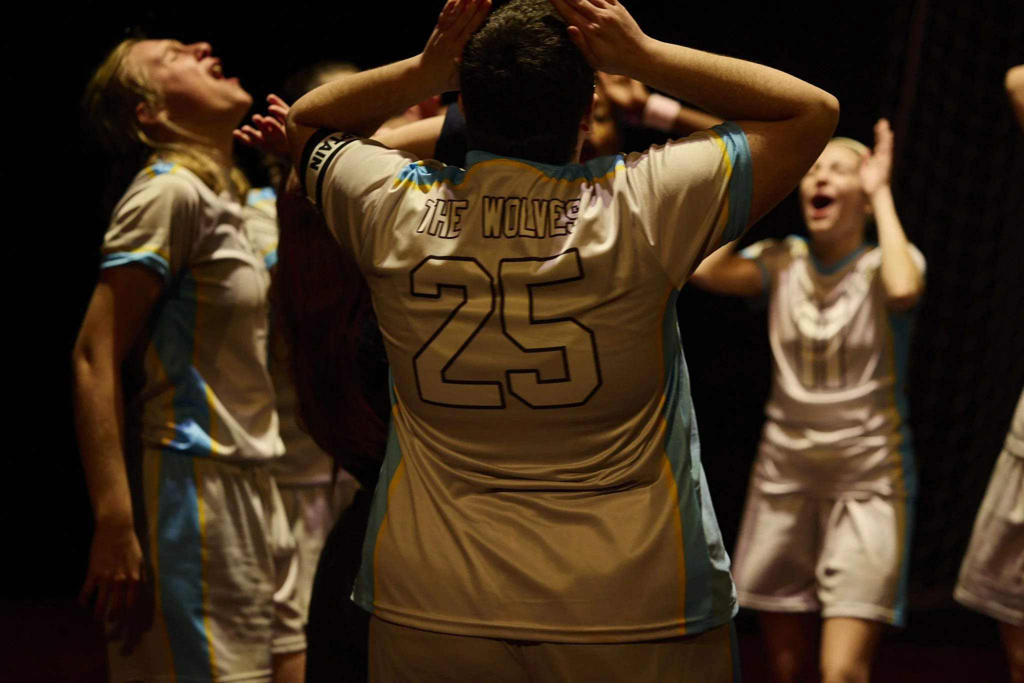 TheWolvesUBF25_1394.jpg